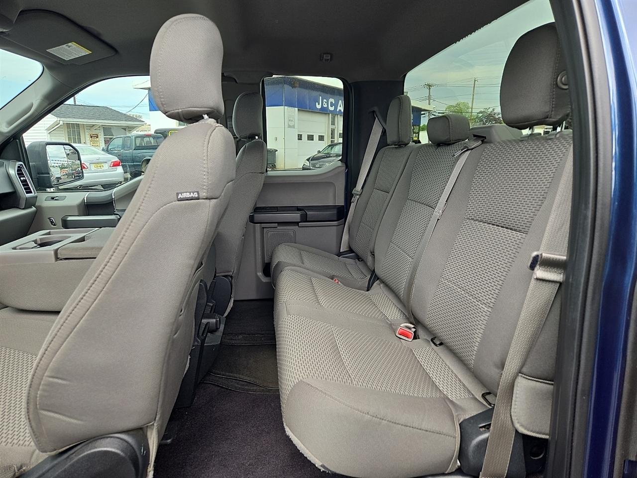 Ford F-150 Lariat SuperCab 6.5-ft. Bed 4WD 2015