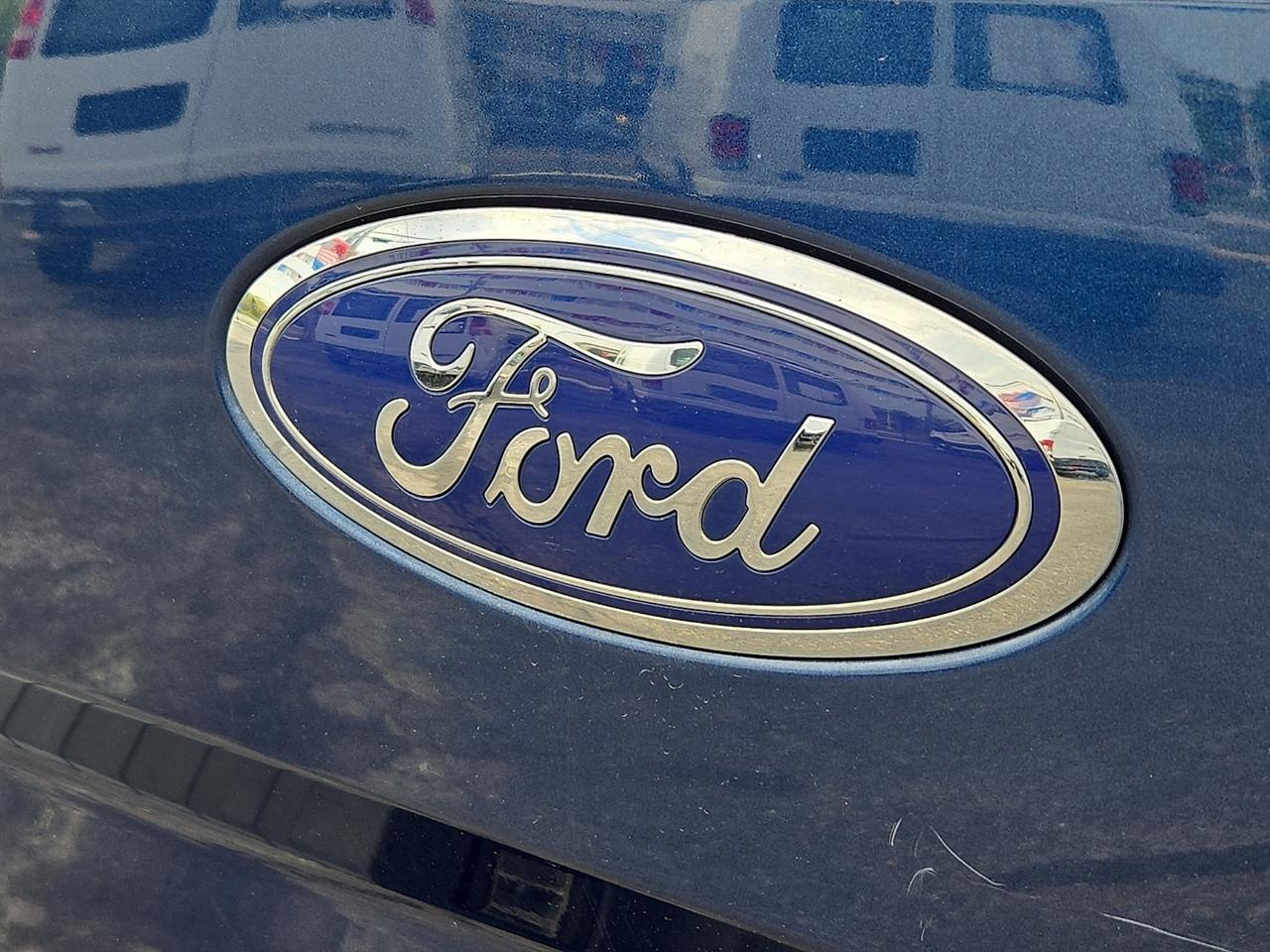 Ford F-150 Lariat SuperCab 6.5-ft. Bed 4WD 2015