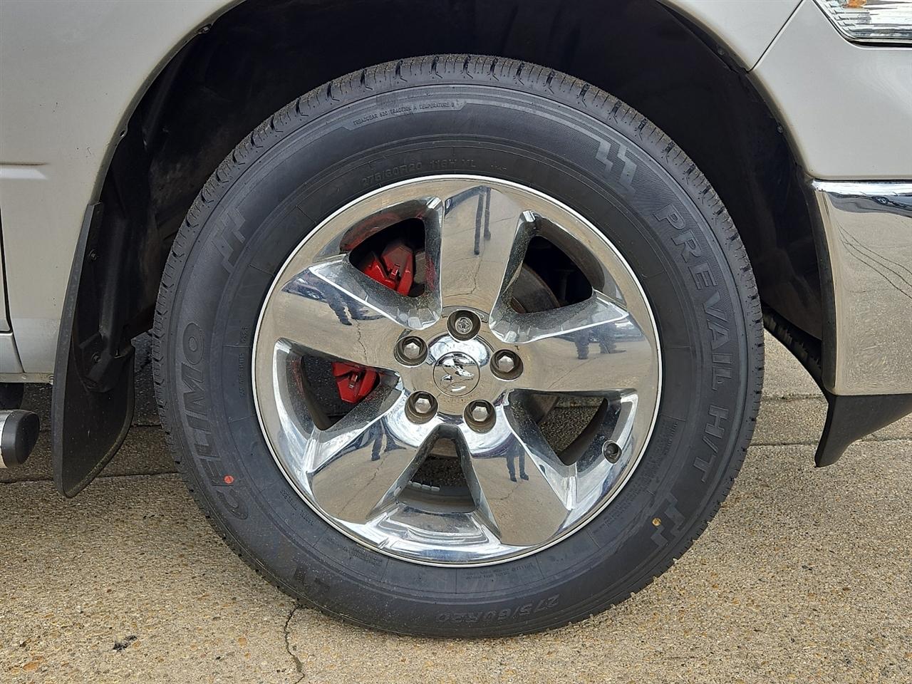 RAM 1500 SLT Crew Cab SWB 4WD 2015