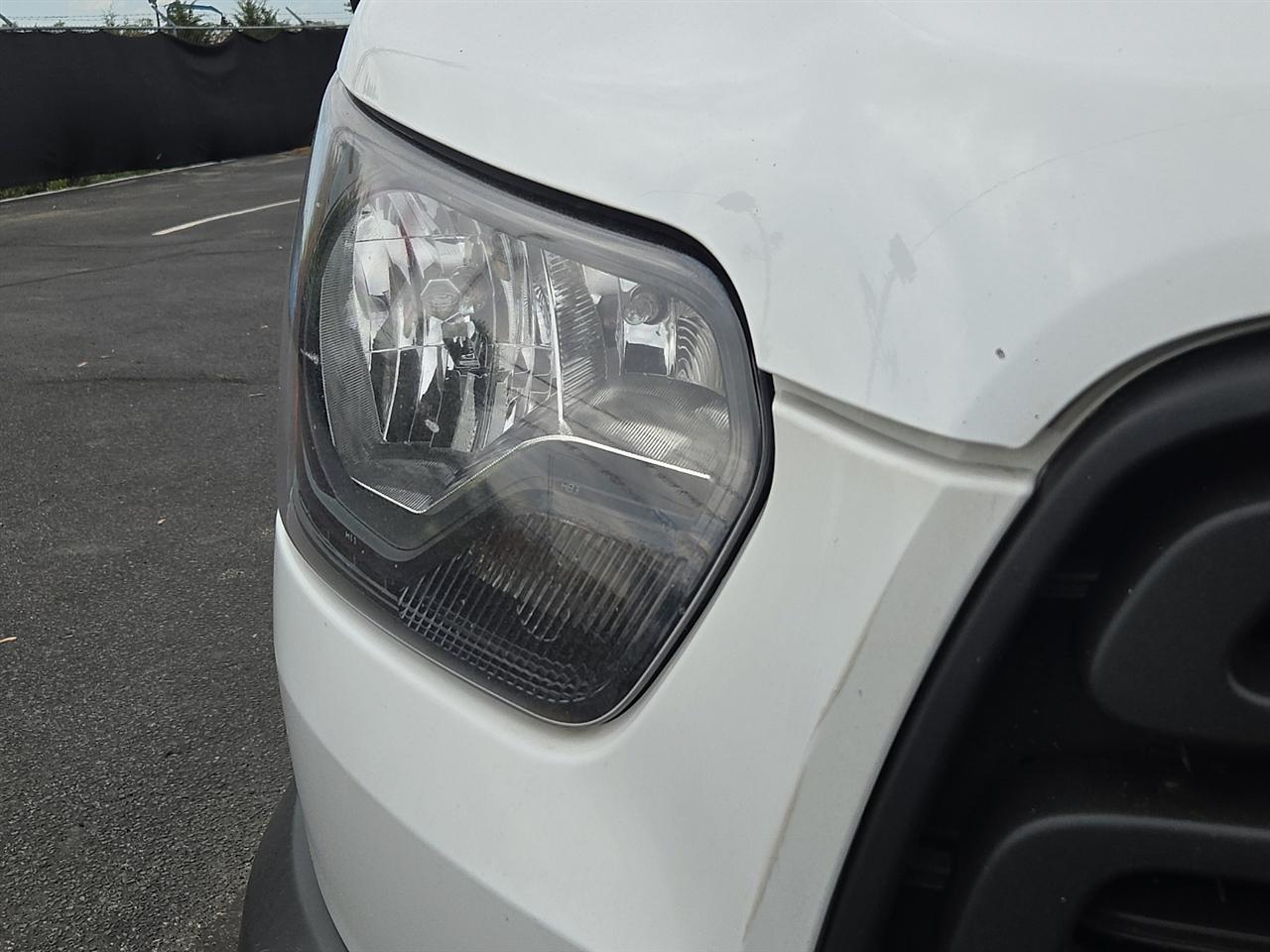 Ford Transit 150 Van Low Roof w/Sliding Pass. 148-in. WB 2017