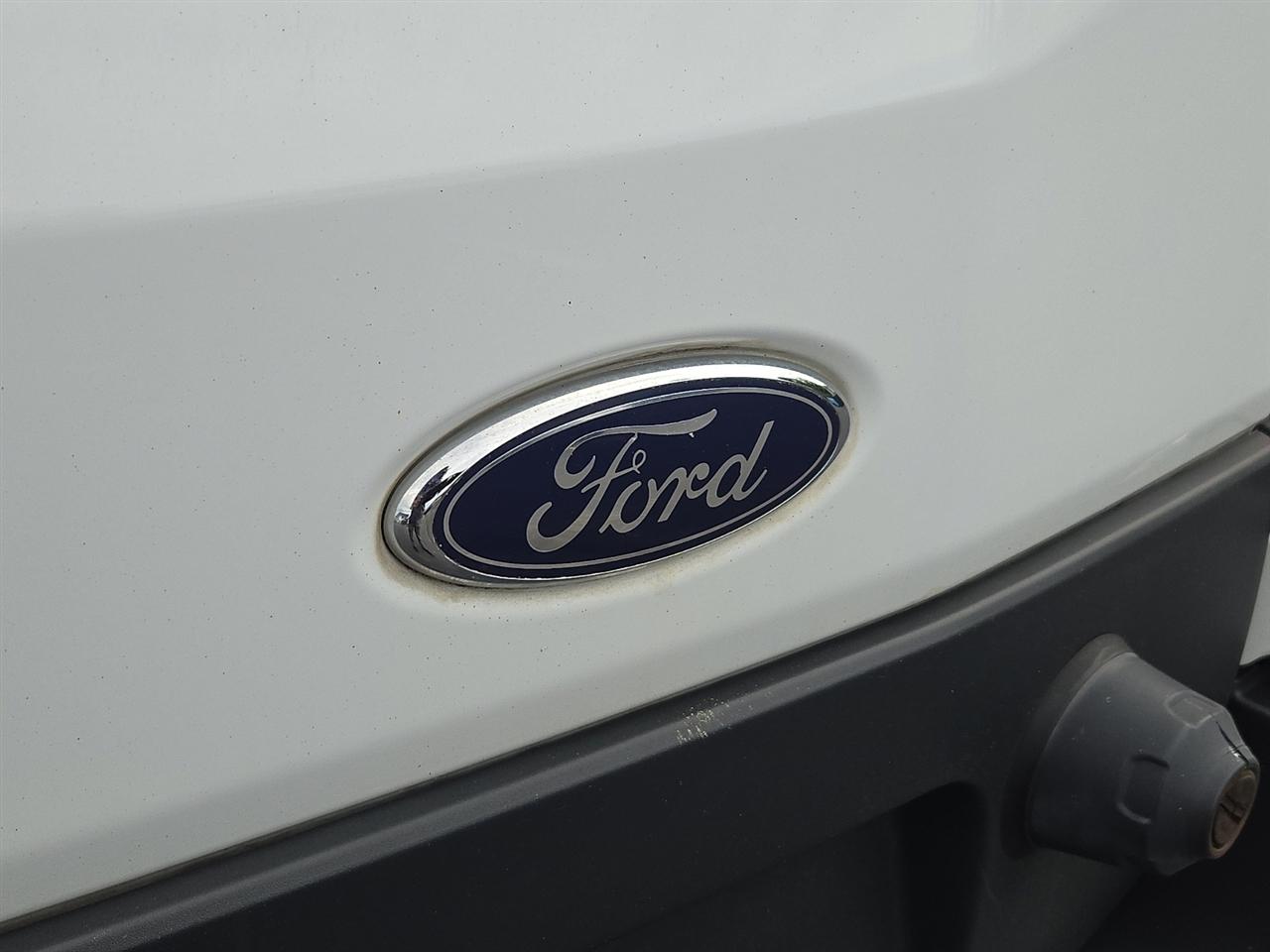 Ford Transit 150 Van Low Roof w/Sliding Pass. 148-in. WB 2017