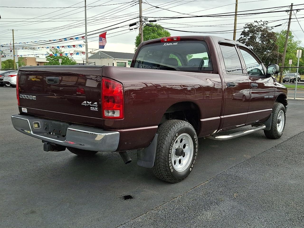 Dodge Ram 1500 Laramie Quad Cab 4WD 2004