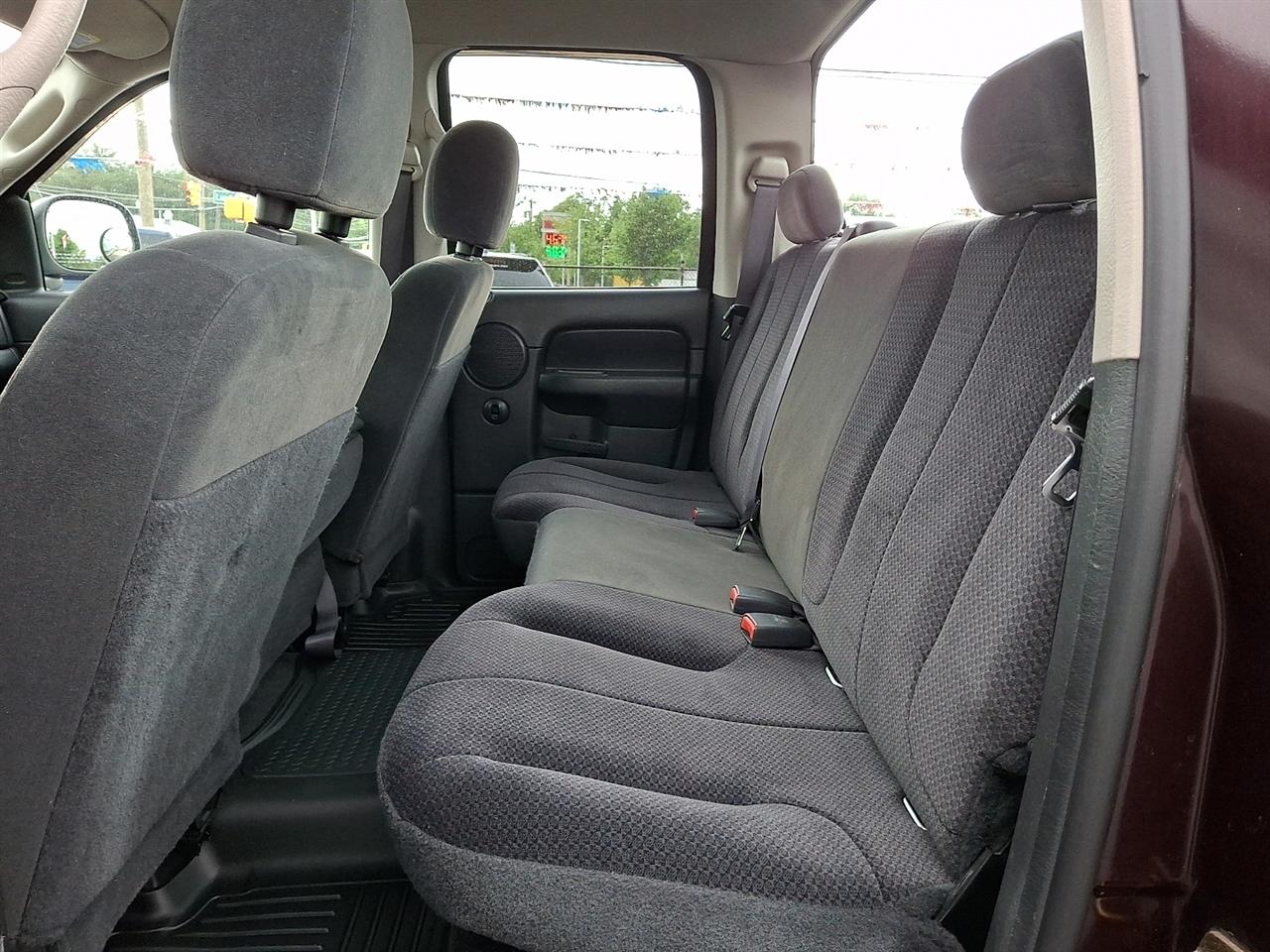Dodge Ram 1500 Laramie Quad Cab 4WD 2004