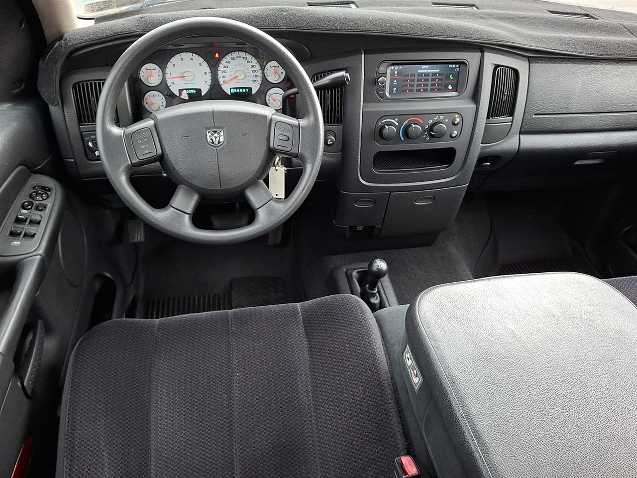 Dodge Ram 1500 Laramie Quad Cab 4WD 2004