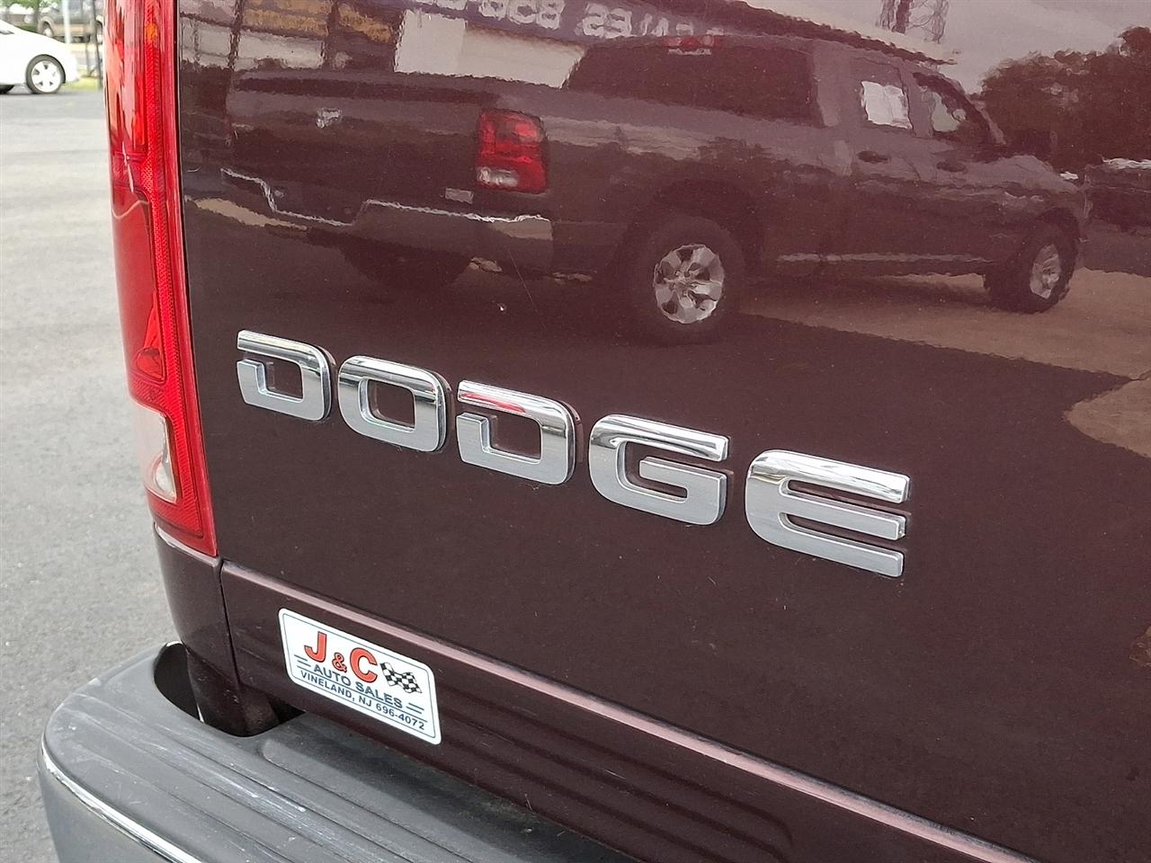 Dodge Ram 1500 Laramie Quad Cab 4WD 2004