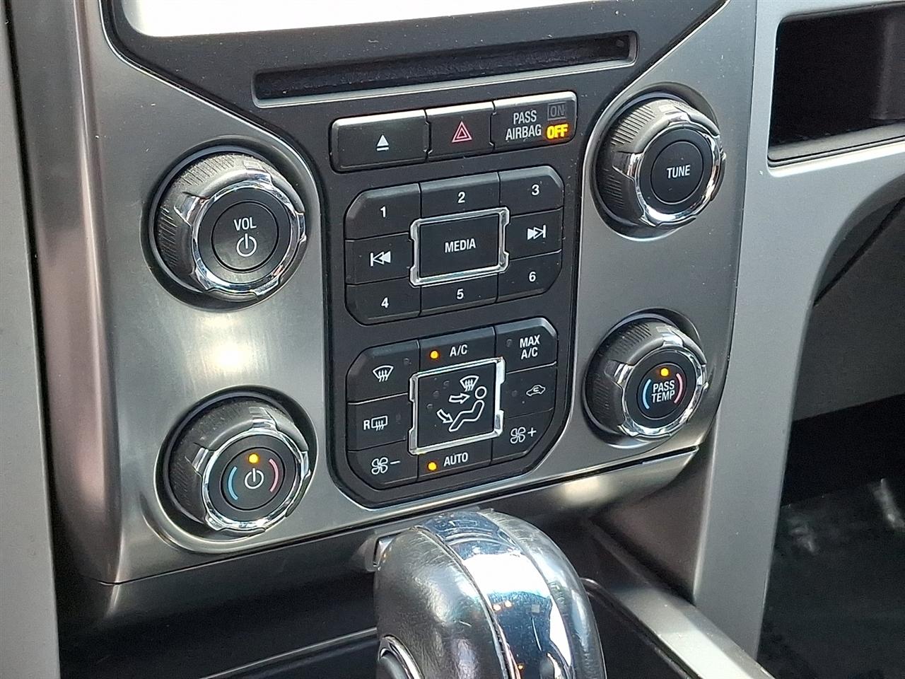 Ford F-150 Lariat SuperCab 6.5-ft. Bed 2WD 2014
