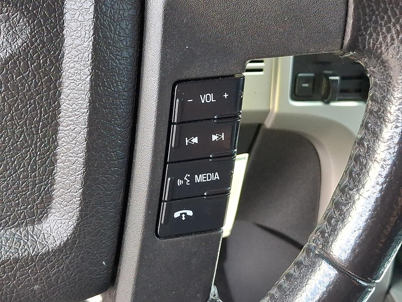 Ford F-150 Lariat SuperCab 6.5-ft. Bed 2WD 2014