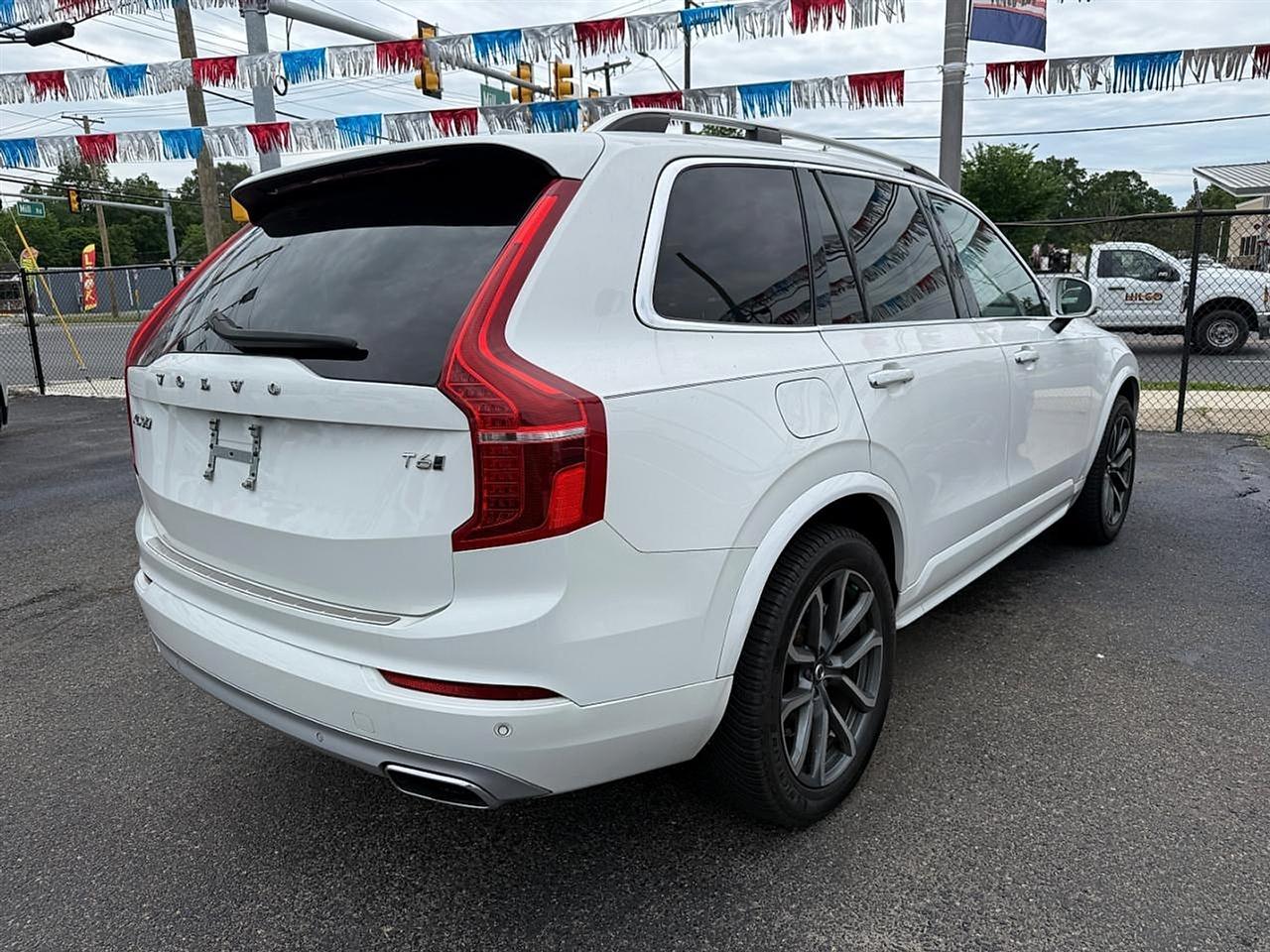 Volvo XC90 T6 Momentum AWD 2019