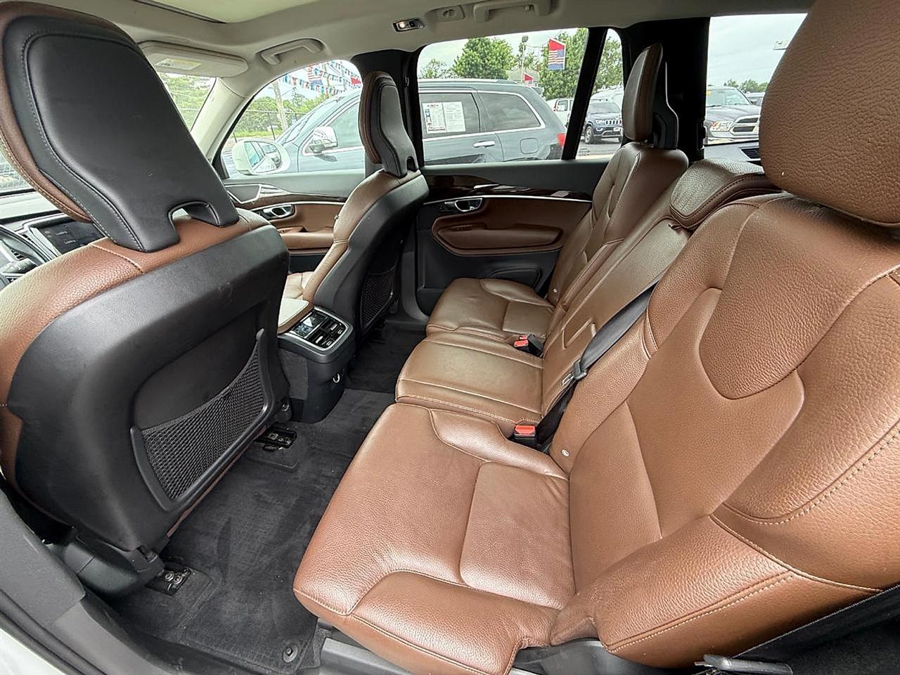 Volvo XC90 T6 Momentum AWD 2019