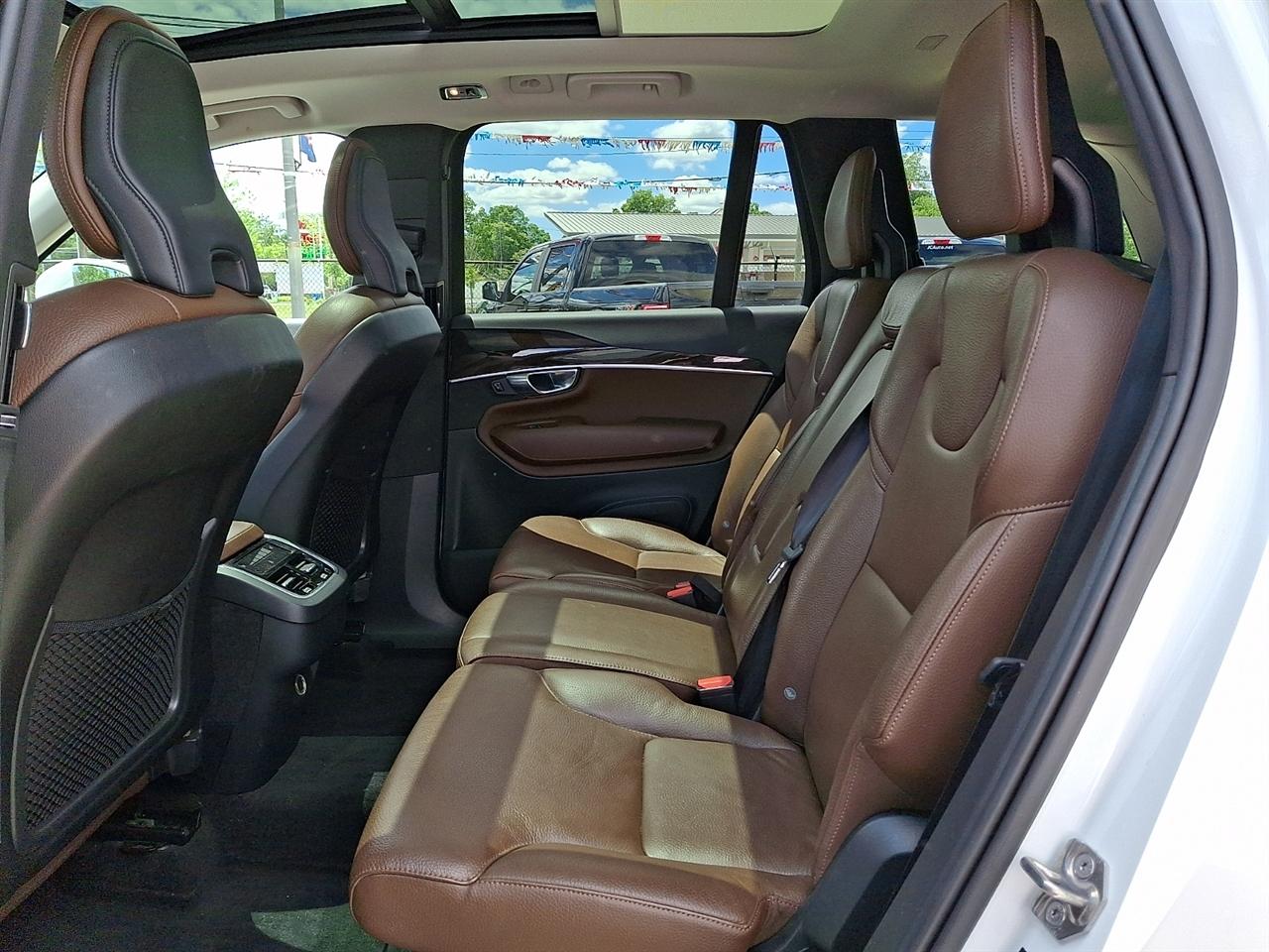 Volvo XC90 T6 Momentum AWD 2019