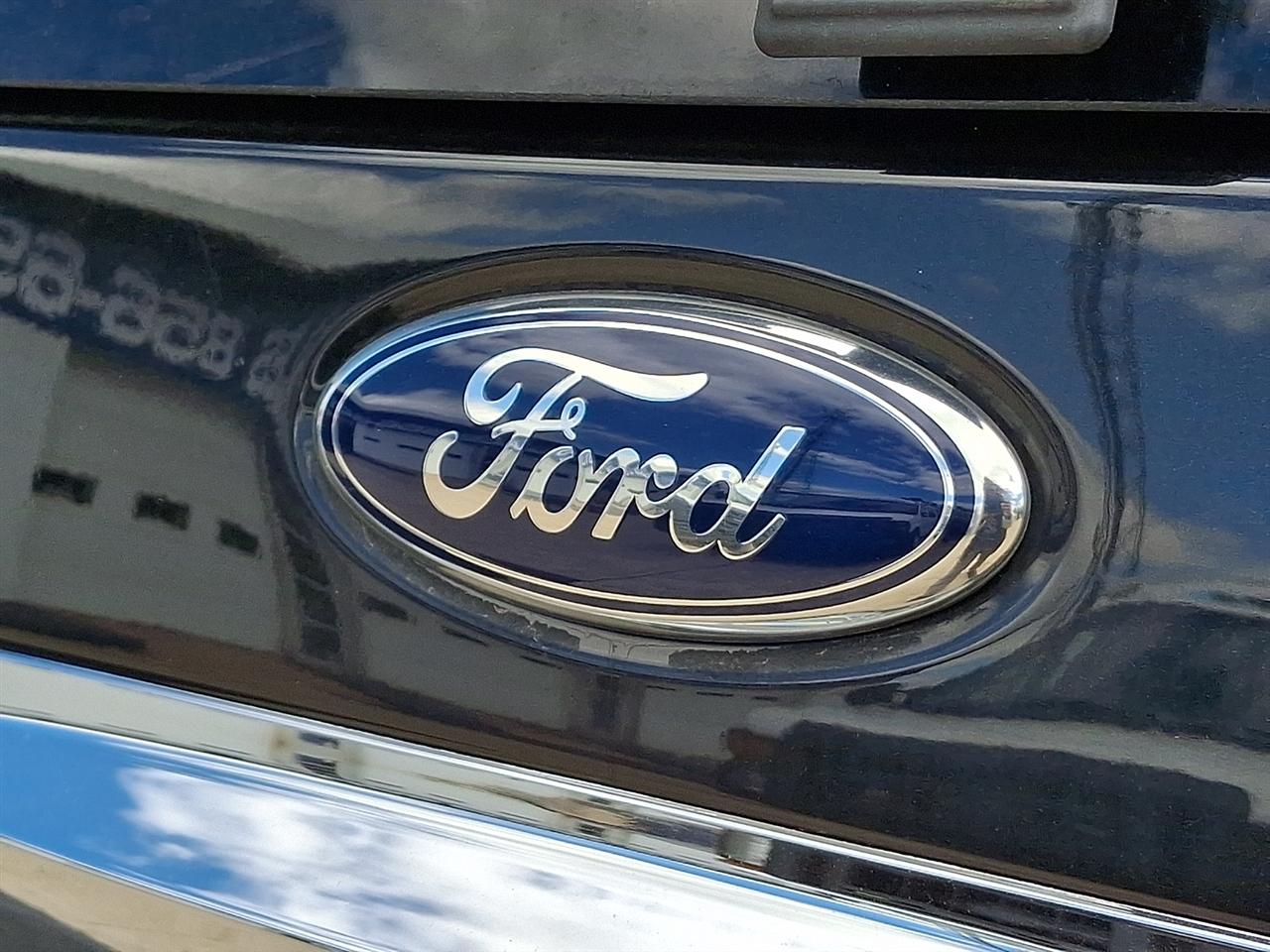 Ford Expedition Limited 2WD 2014
