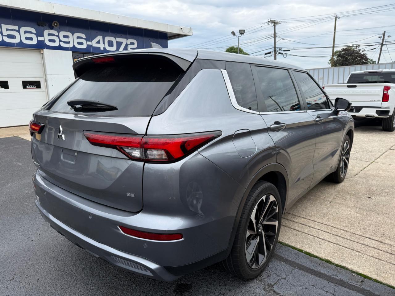 Mitsubishi Outlander SE 4WD 2022