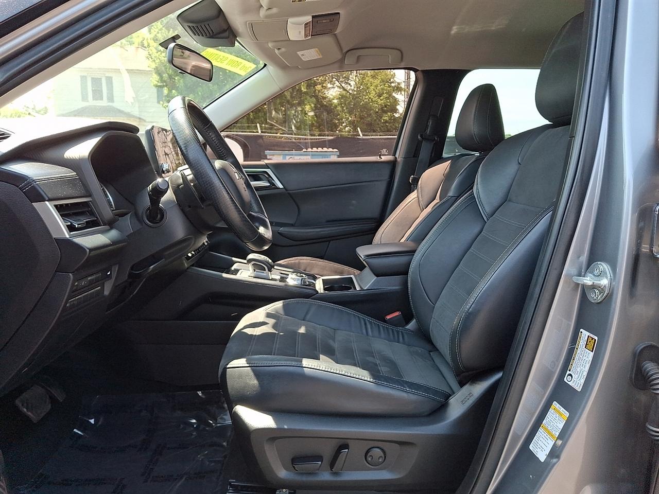 Mitsubishi Outlander SE 4WD 2022