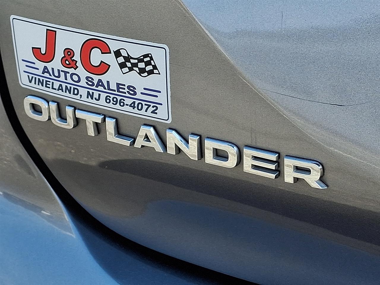 Mitsubishi Outlander SE 4WD 2022