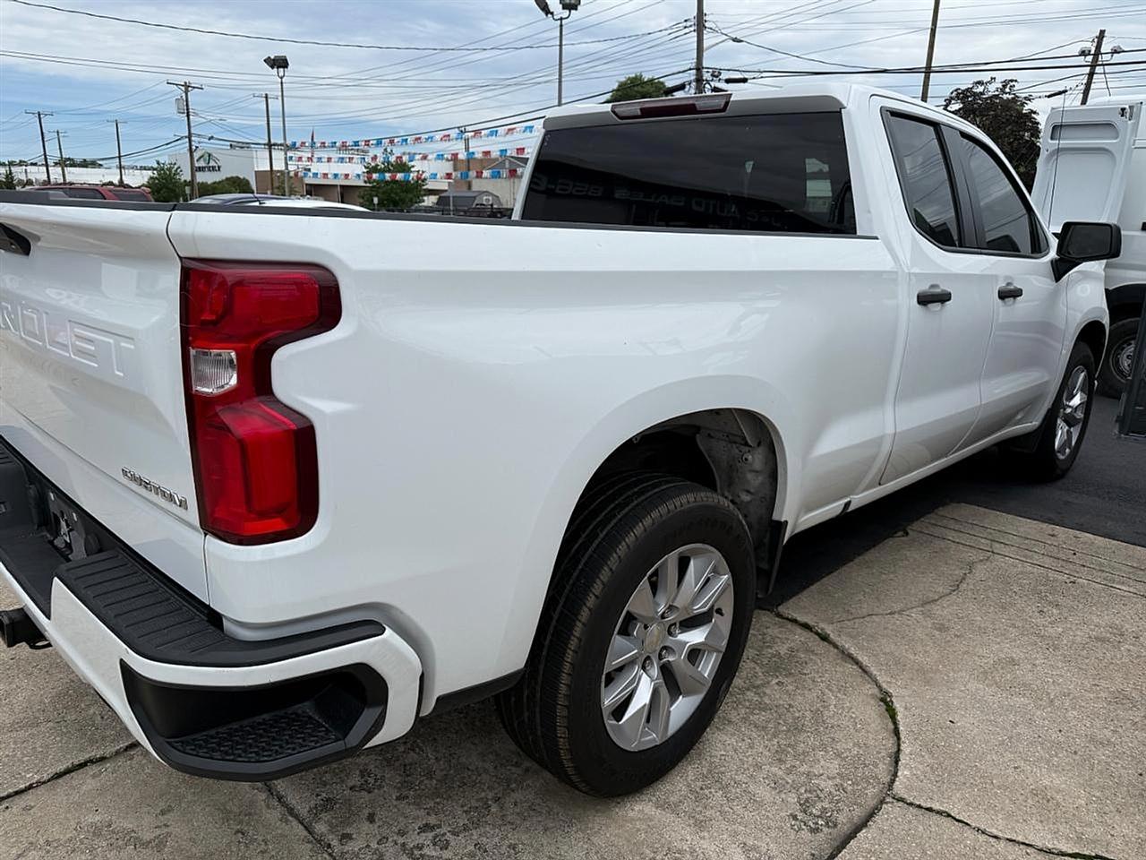 Chevrolet Silverado 1500 Custom Double Cab 2WD 2021