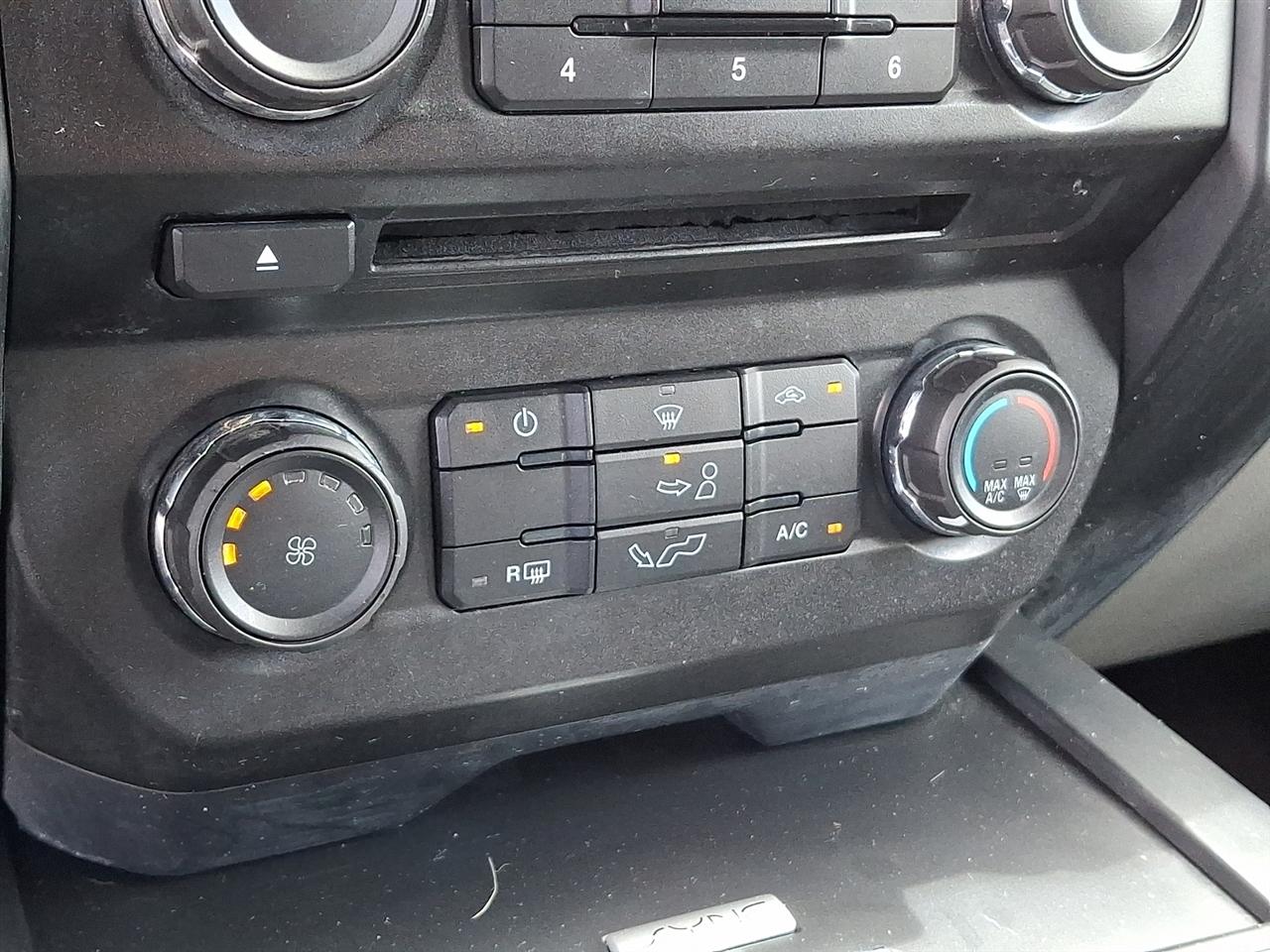 Ford F-150 XL SuperCrew 5.5-ft. Bed 4WD 2018