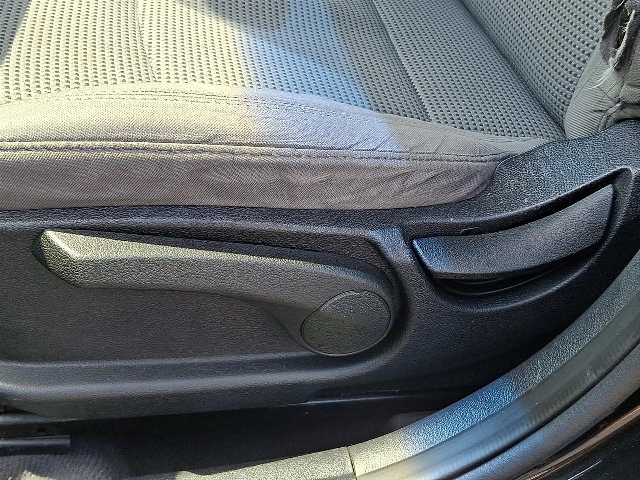Hyundai Sonata  2012