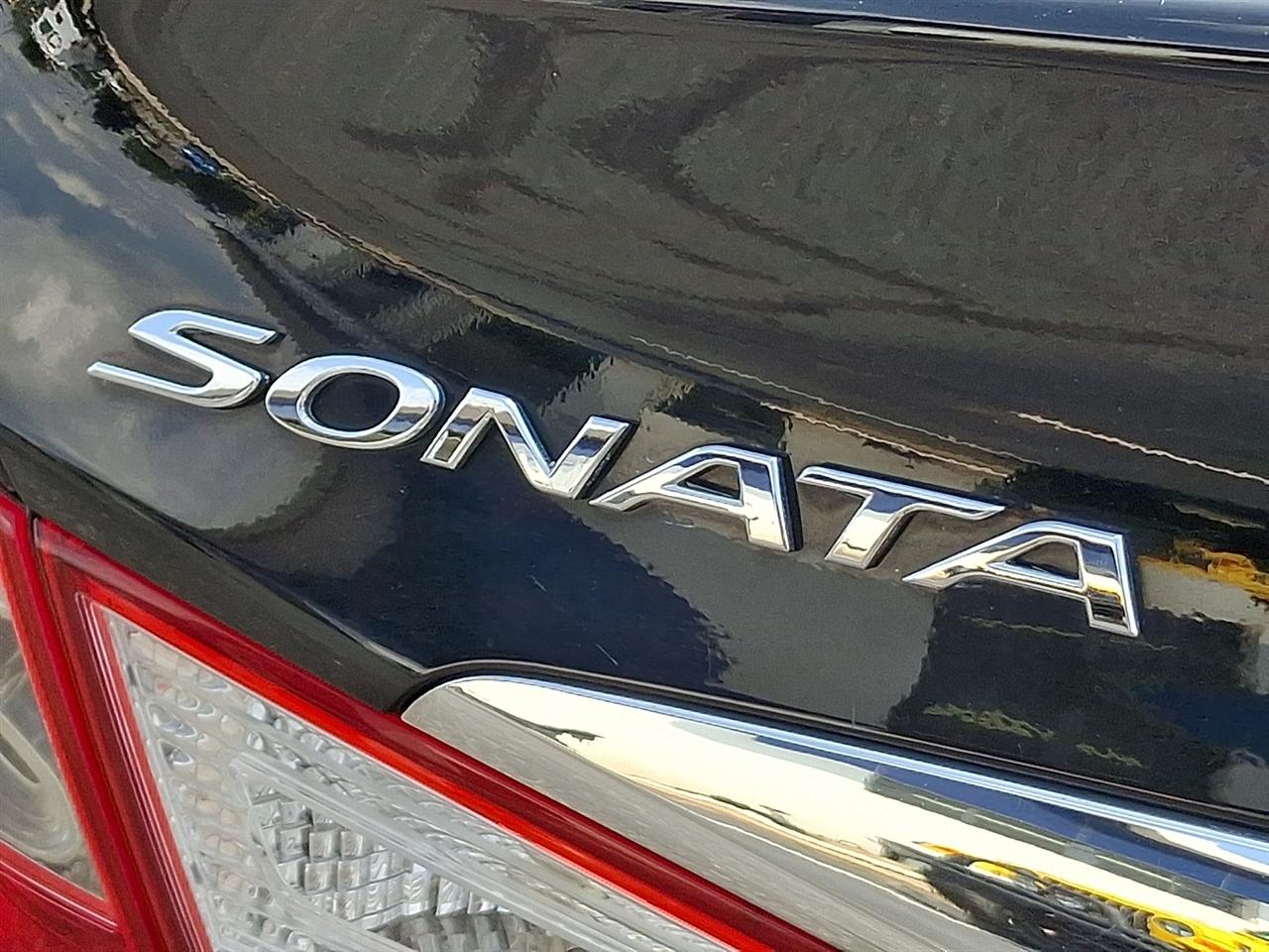 Hyundai Sonata  2012