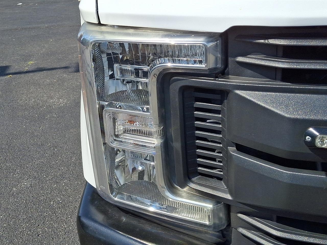 Ford F-250 SD XL SuperCab Long Bed 2WD 2019