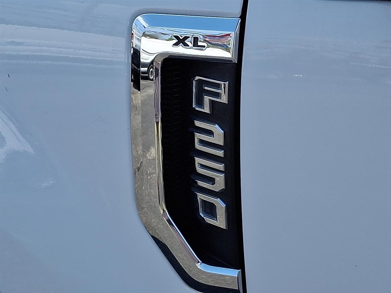 Ford F-250 SD XL SuperCab Long Bed 2WD 2019