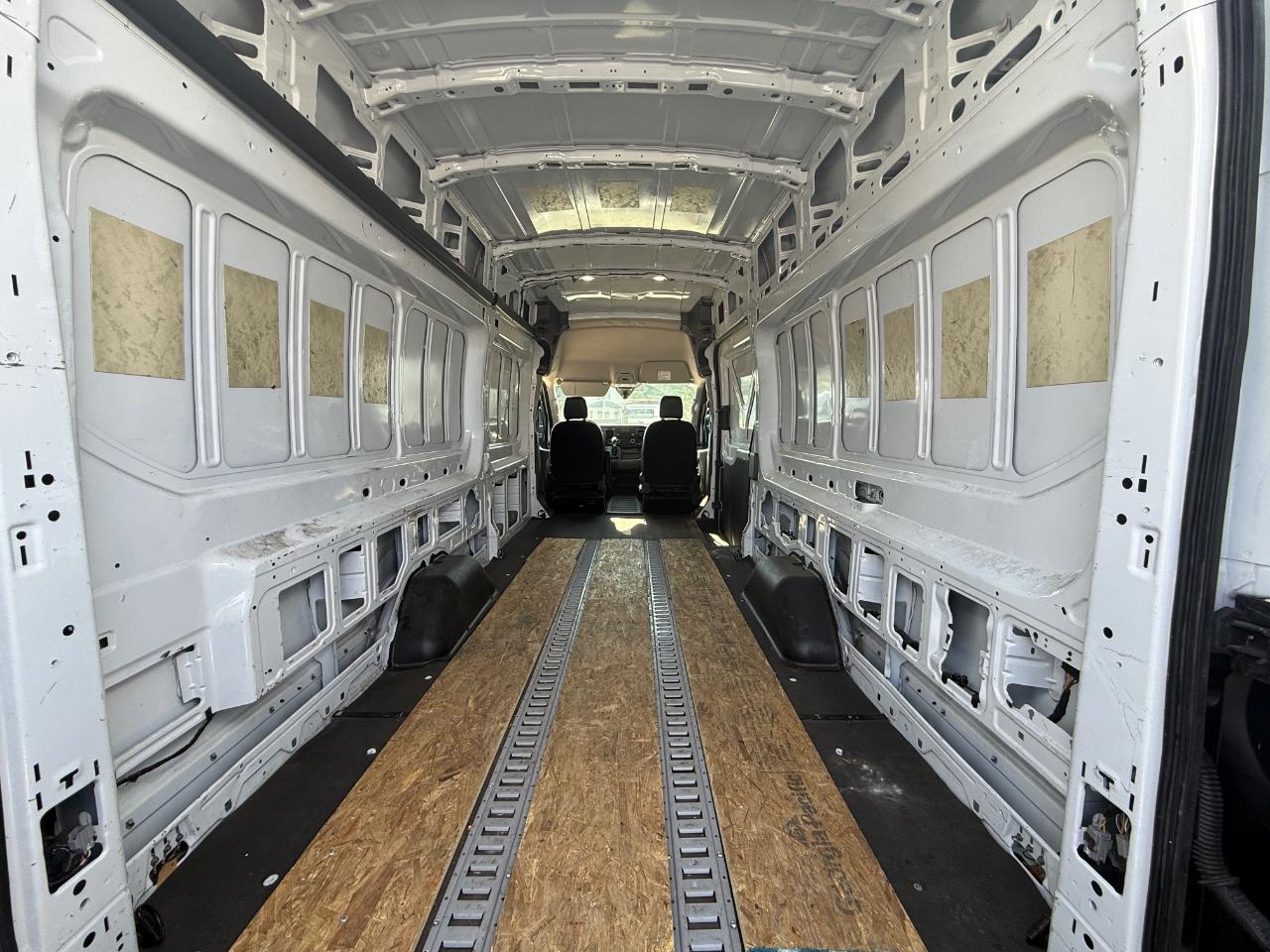 Ford Transit 250 Van High Roof w/Sliding Pass. 148-in. WB EL 2023