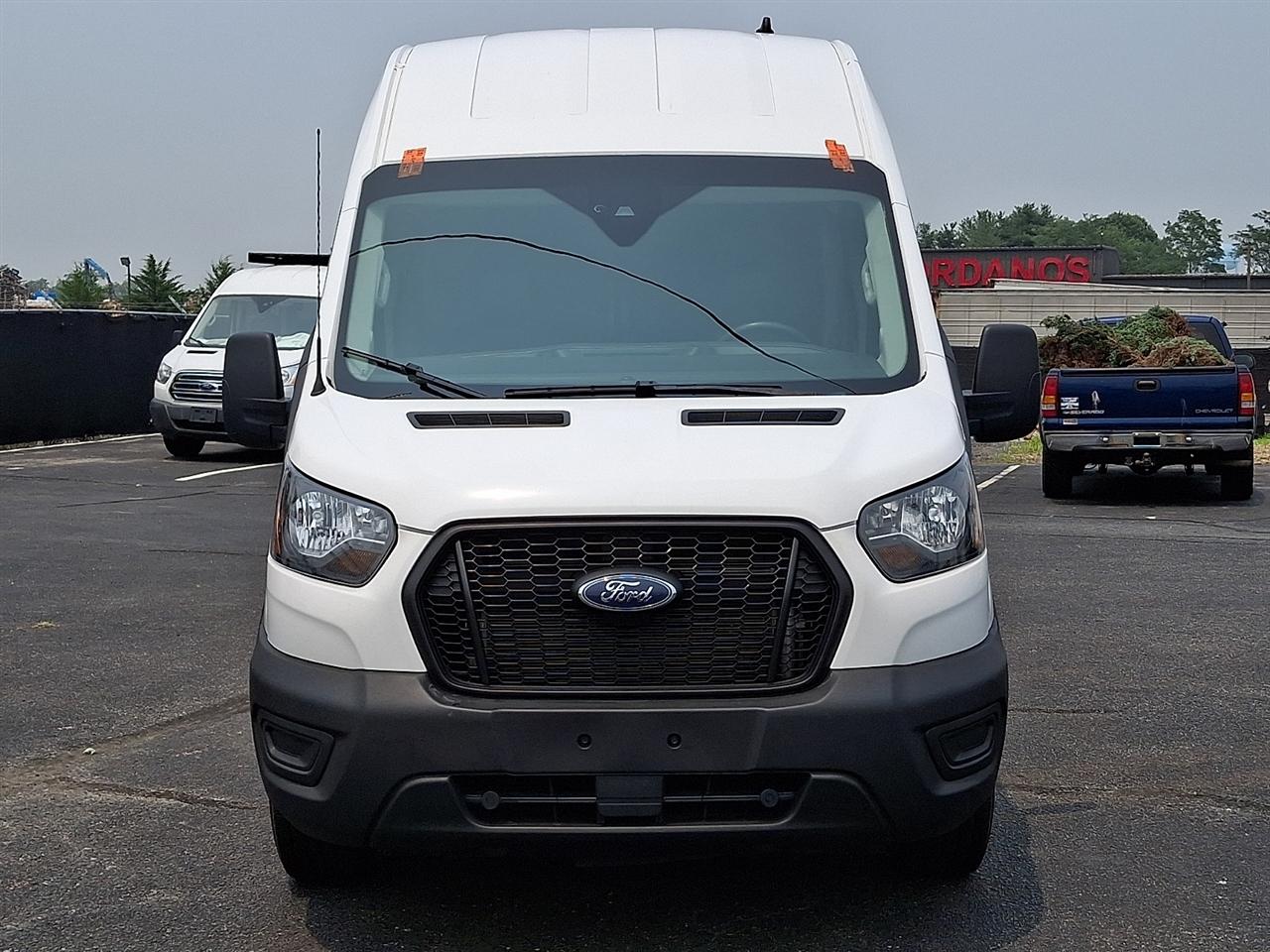 Ford Transit 250 Van High Roof w/Sliding Pass. 148-in. WB EL 2023