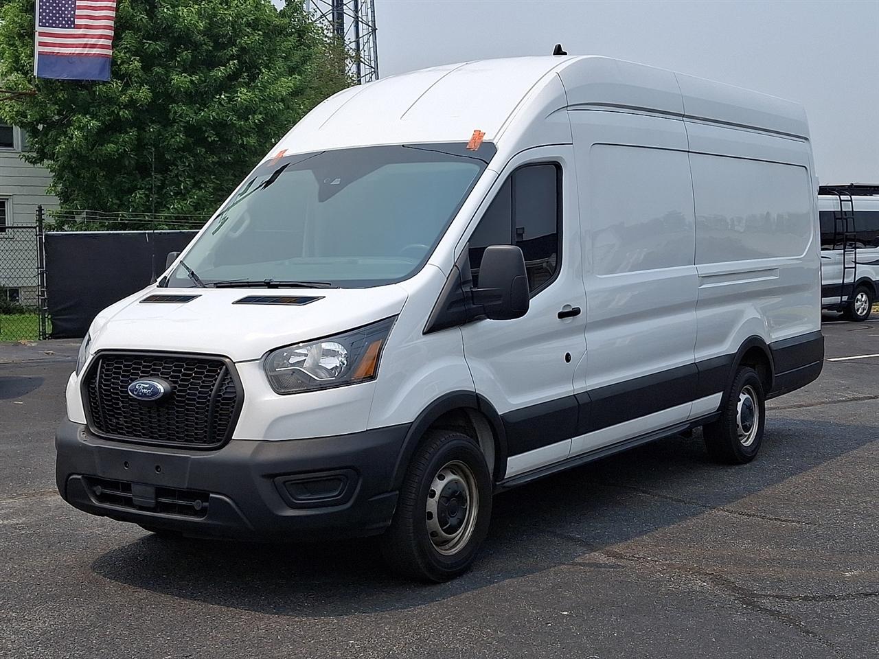Ford Transit 250 Van High Roof w/Sliding Pass. 148-in. WB EL 2023