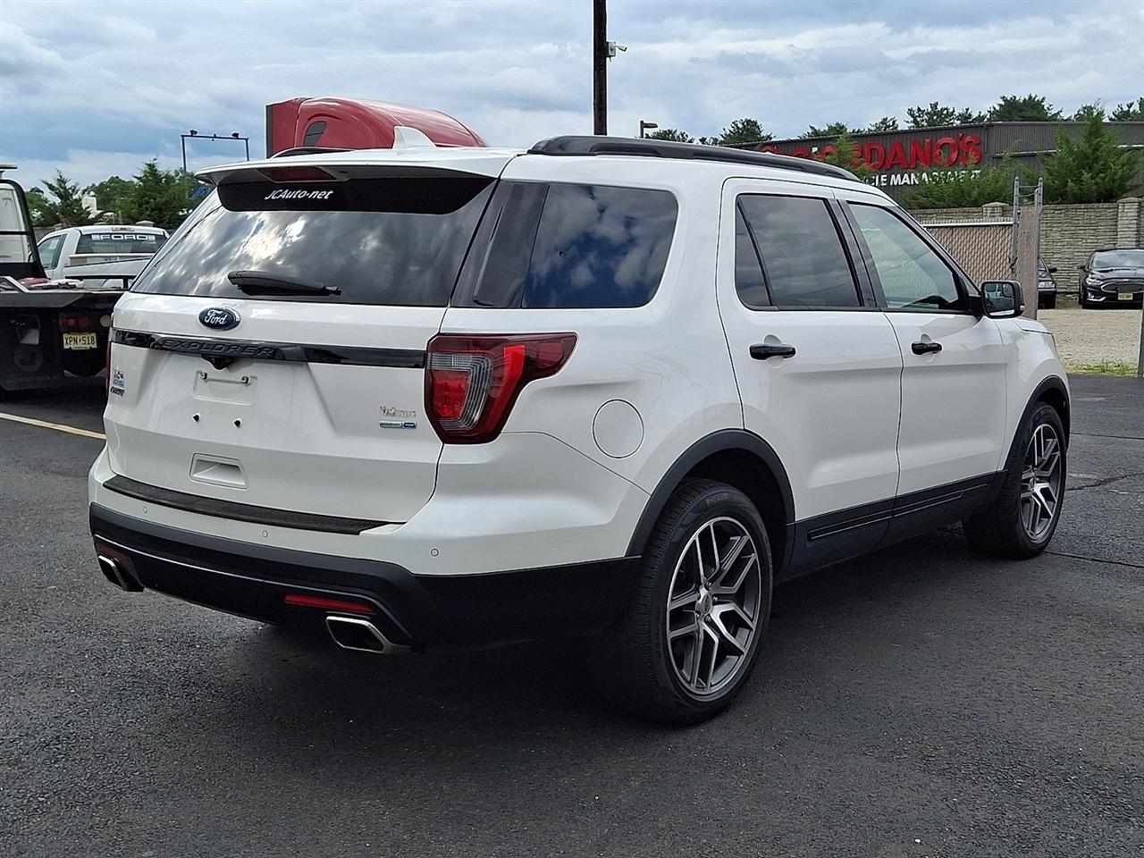 Ford Explorer Sport 4WD 2017