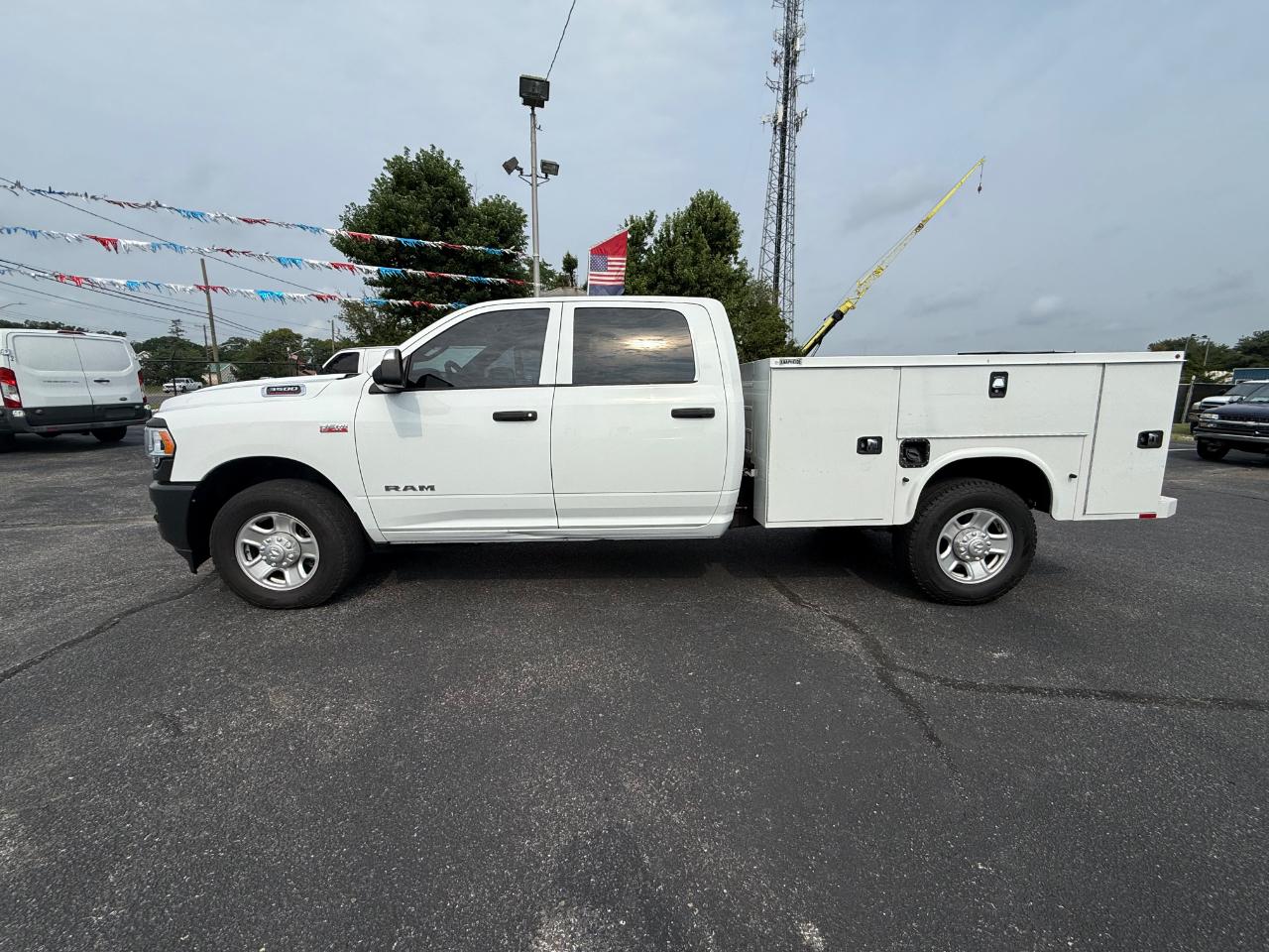 RAM 3500 Tradesman Crew Cab LWB 2WD 2022