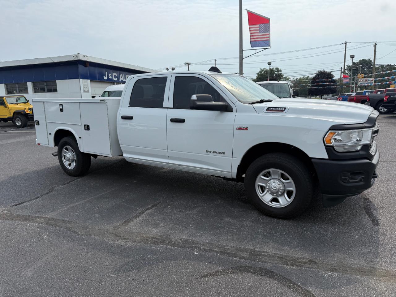 RAM 3500 Tradesman Crew Cab LWB 2WD 2022