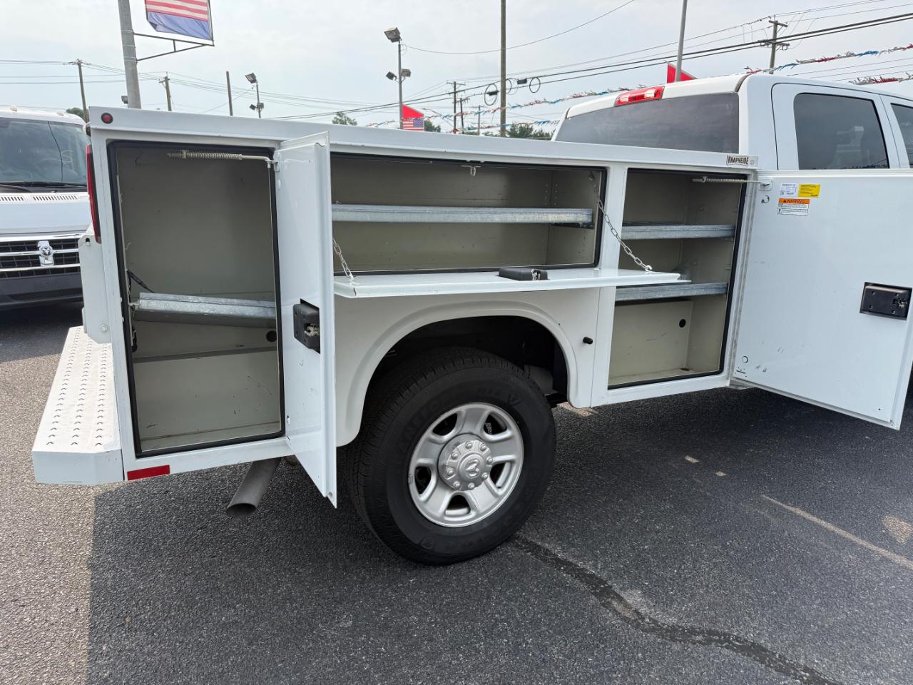 RAM 3500 Tradesman Crew Cab LWB 2WD 2022