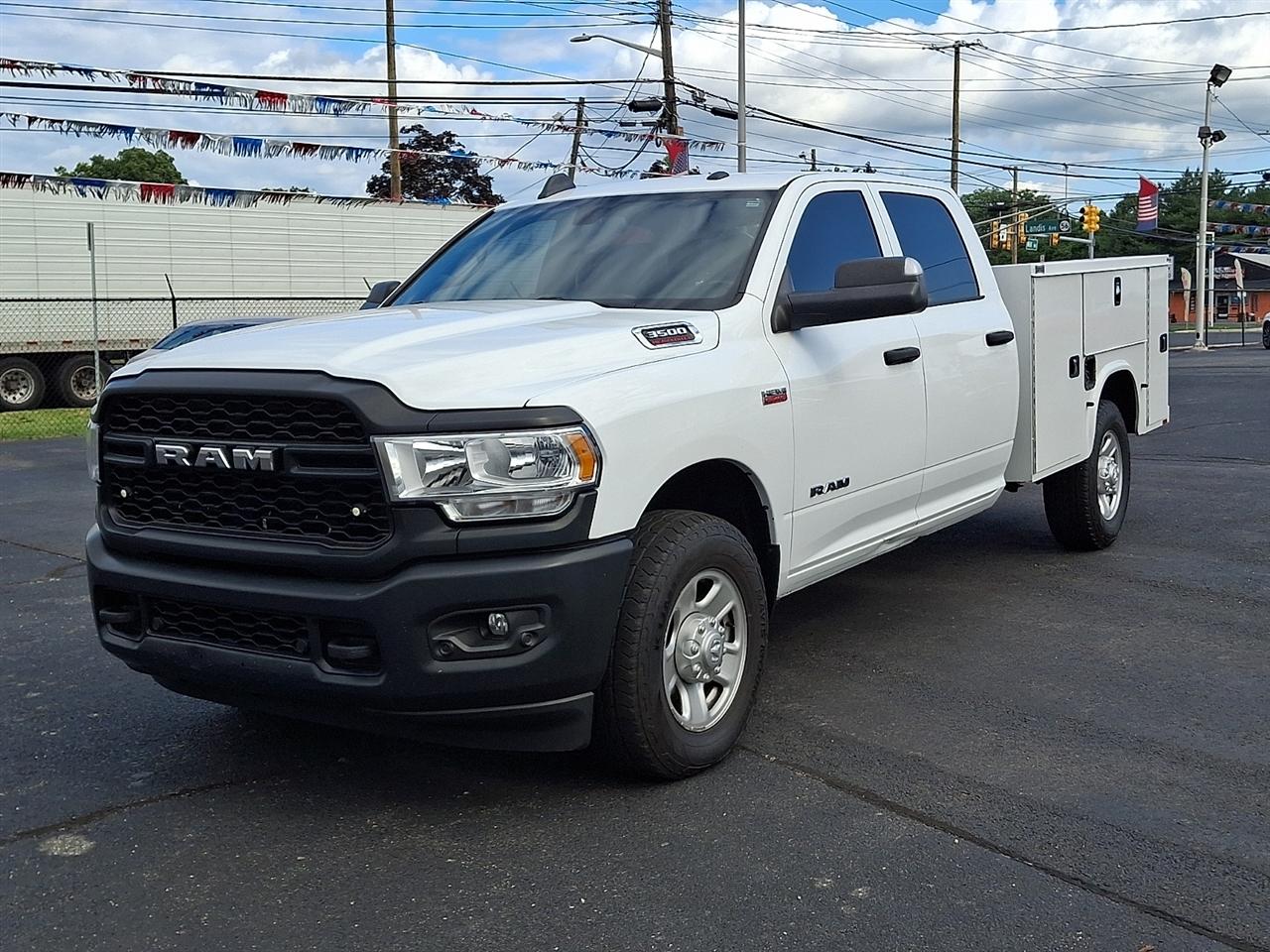 RAM 3500 Tradesman Crew Cab LWB 2WD 2022