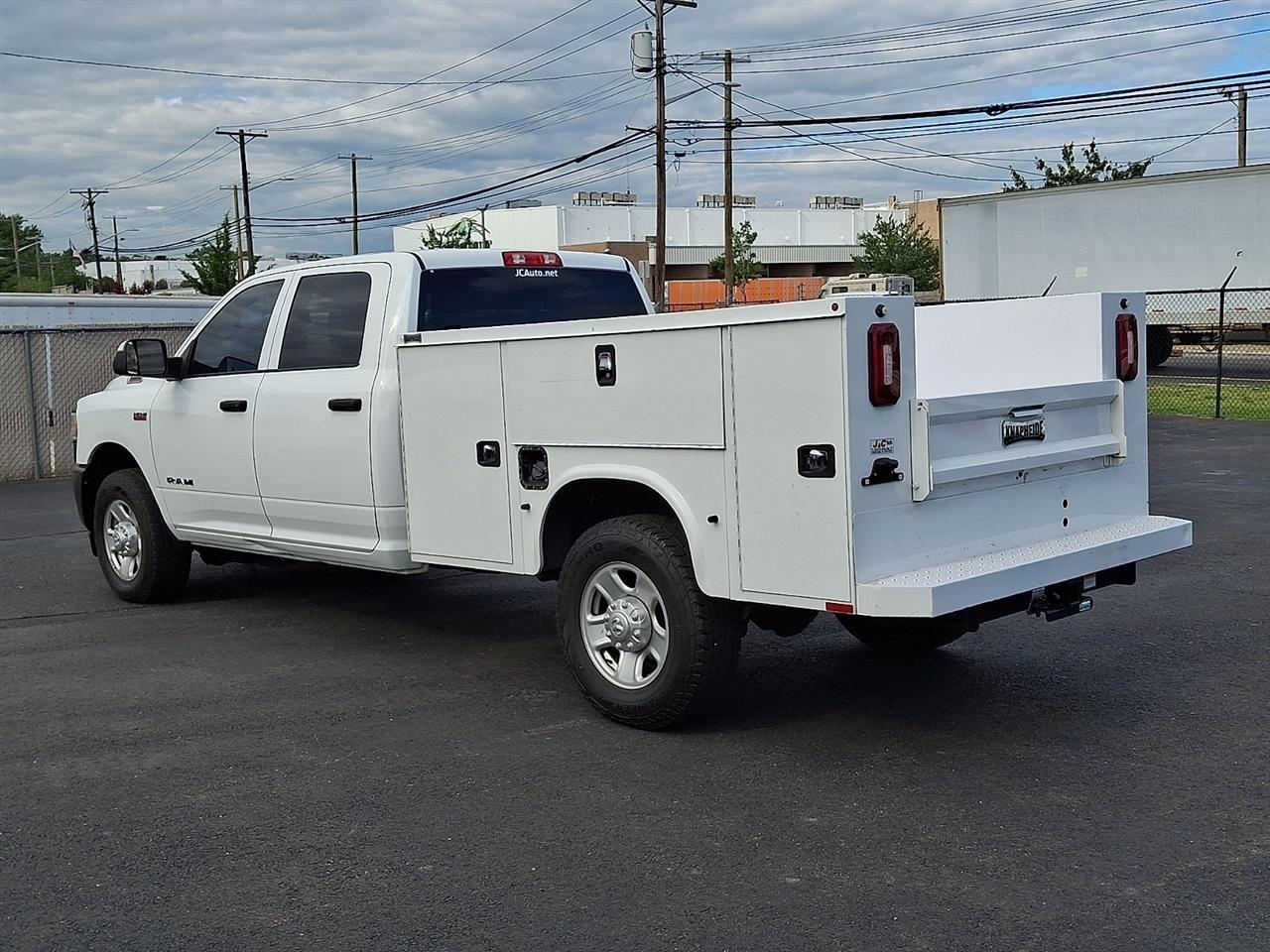 RAM 3500 Tradesman Crew Cab LWB 2WD 2022