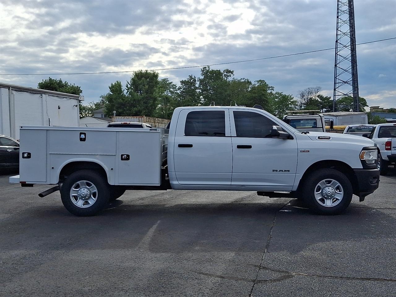 RAM 3500 Tradesman Crew Cab LWB 2WD 2022