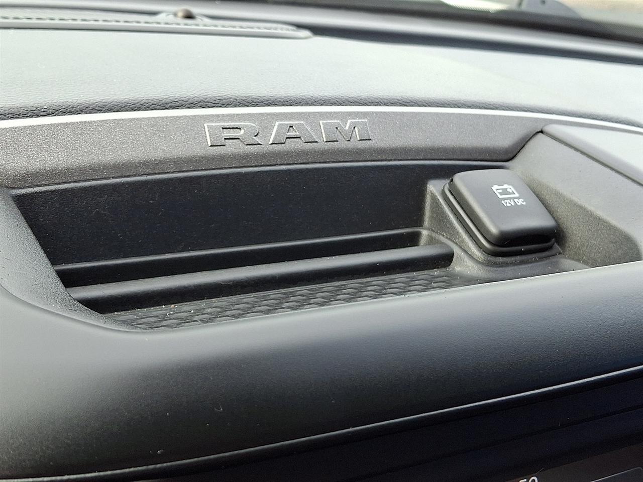 RAM 3500 Tradesman Crew Cab LWB 2WD 2022