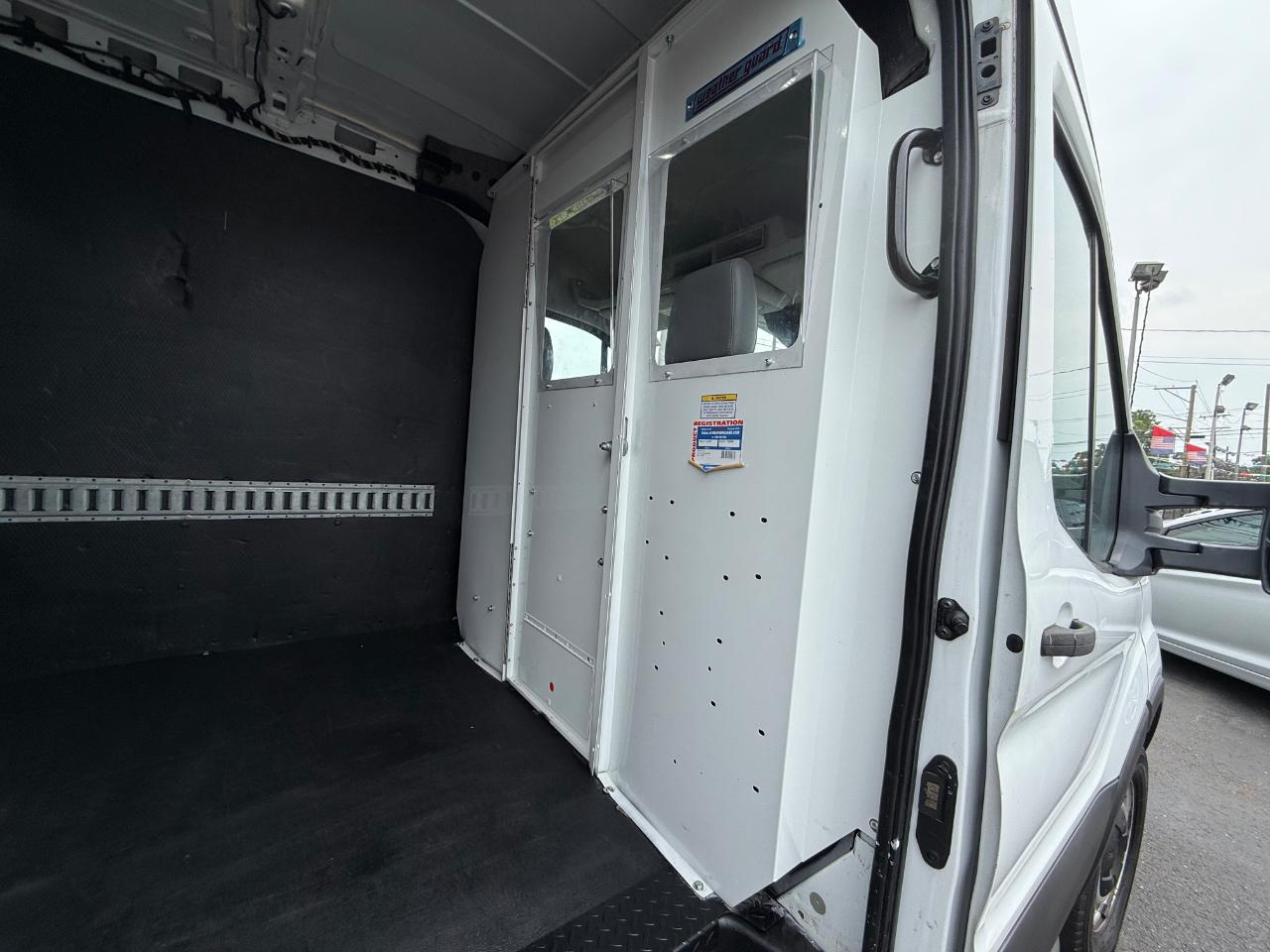Ford Transit 350 Van Med. Roof w/Sliding Pass. 148-in. WB 2019