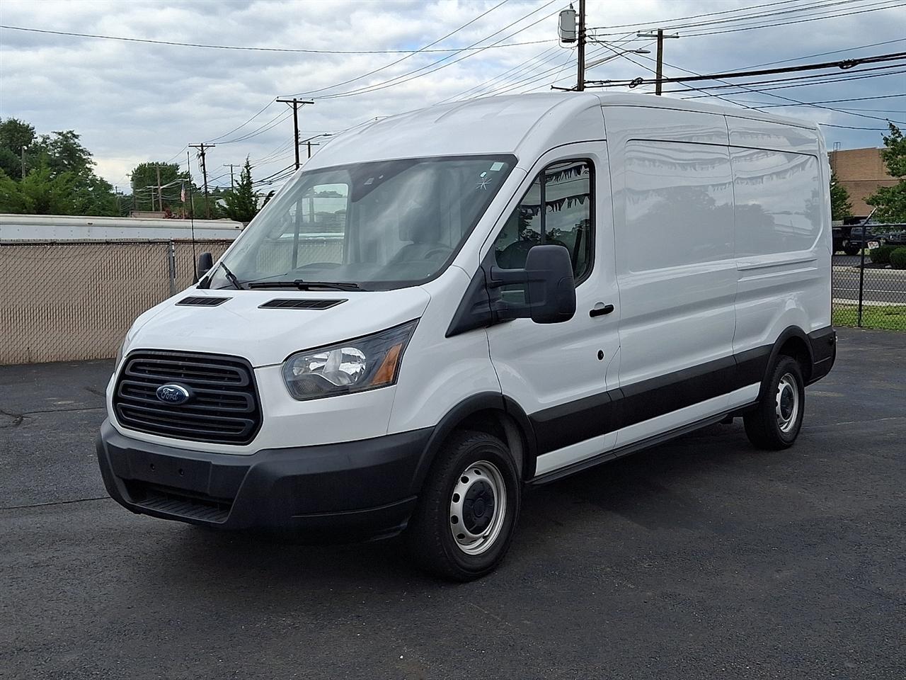 Ford Transit 350 Van Med. Roof w/Sliding Pass. 148-in. WB 2019