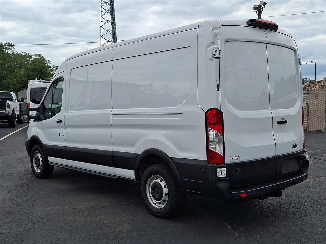 Ford Transit 350 Van Med. Roof w/Sliding Pass. 148-in. WB 2019