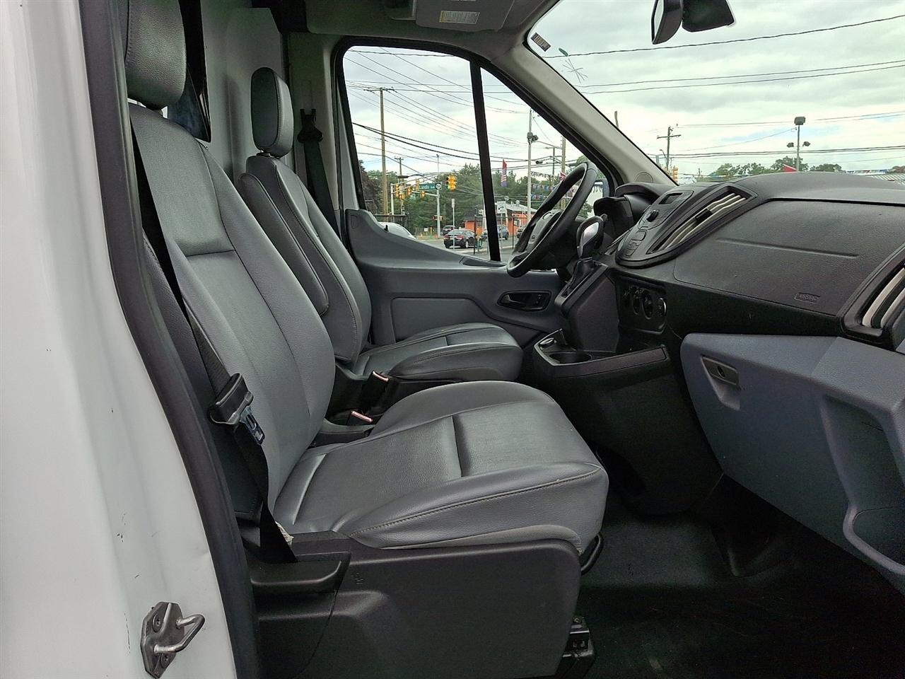 Ford Transit 350 Van Med. Roof w/Sliding Pass. 148-in. WB 2019