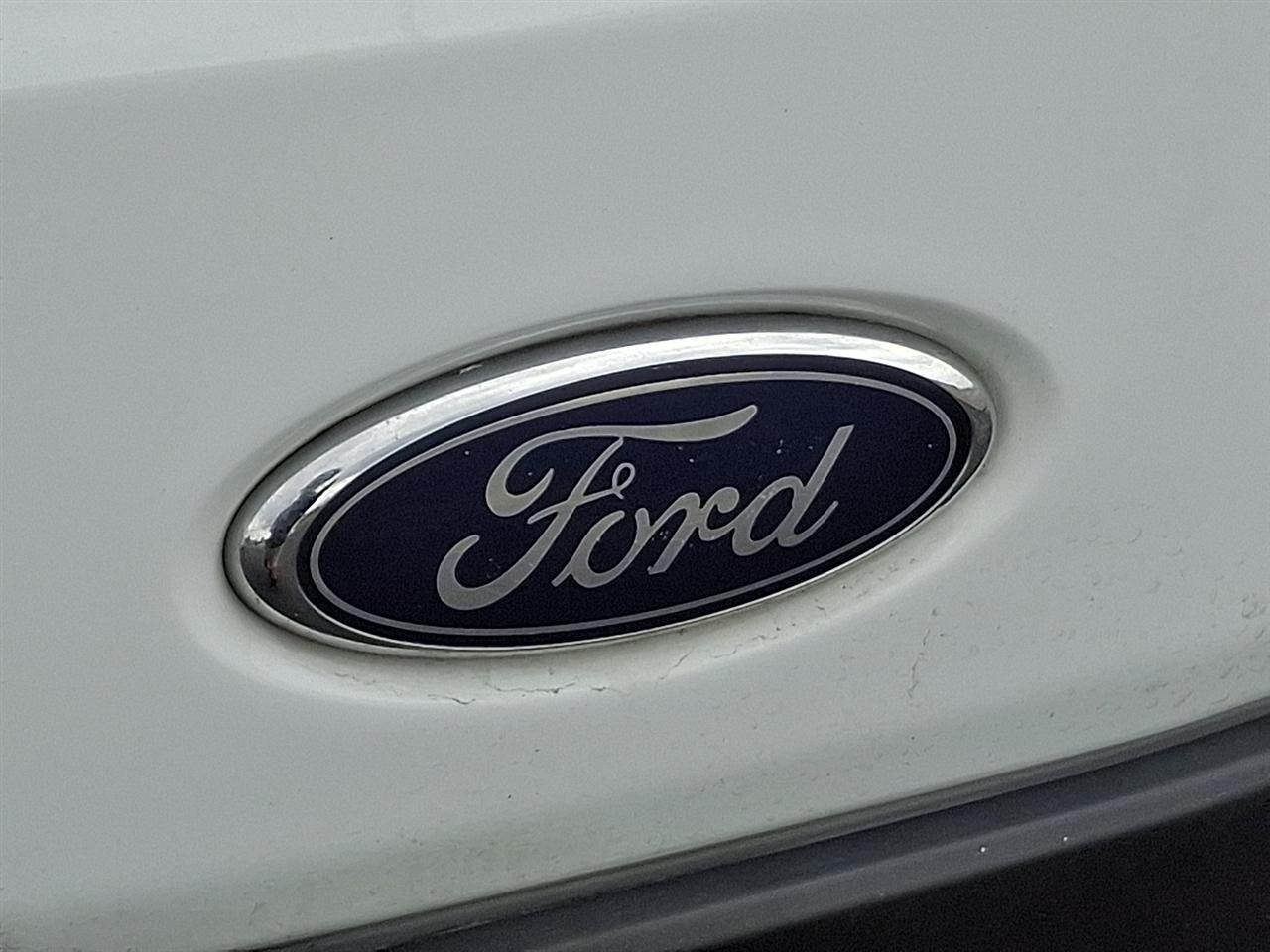 Ford Transit 350 Van Med. Roof w/Sliding Pass. 148-in. WB 2019