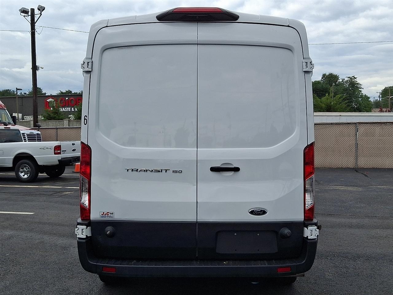 Ford Transit 150 Van Med. Roof w/Sliding Pass. 130-in. WB 2020