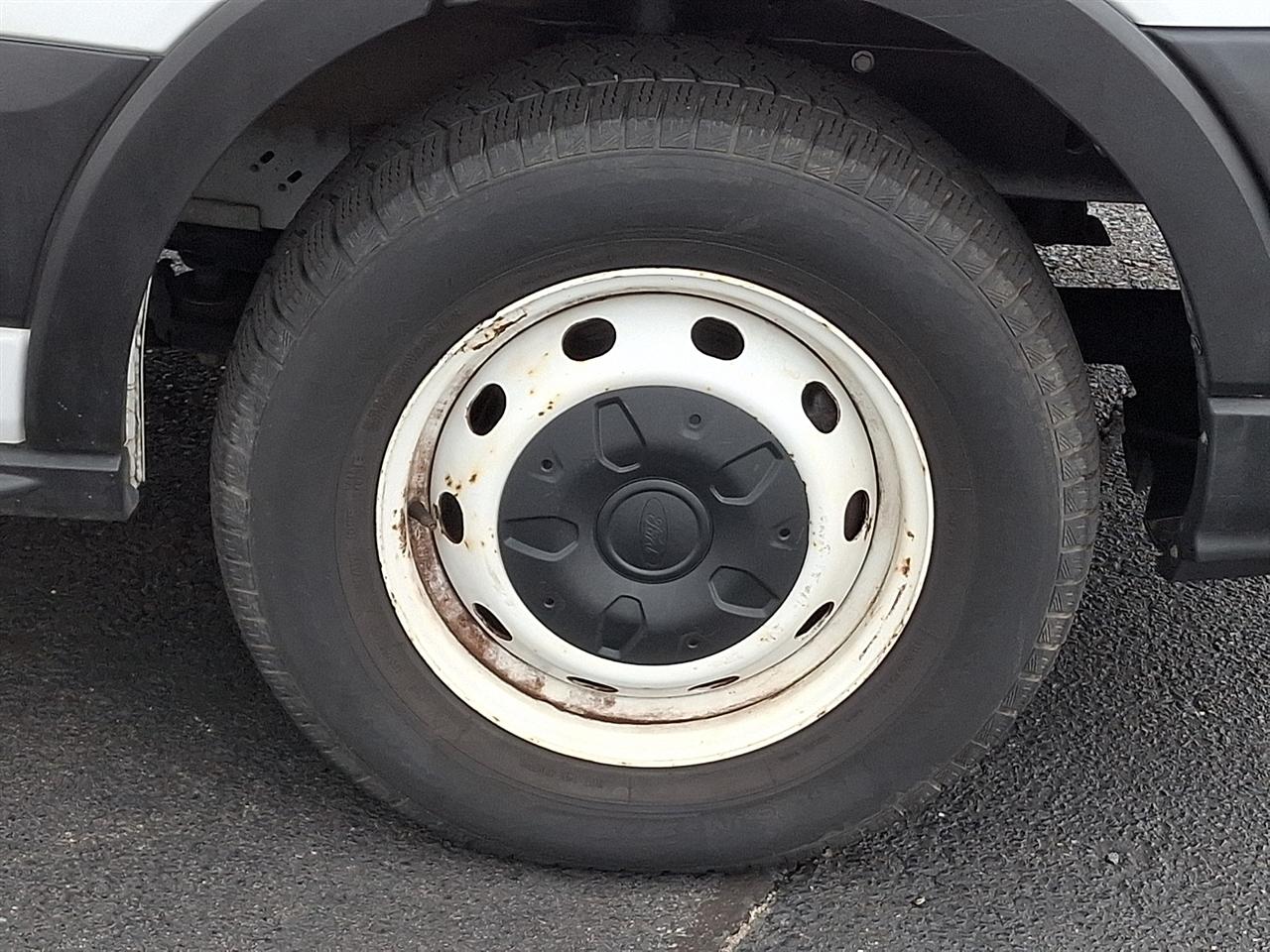 Ford Transit 150 Van Med. Roof w/Sliding Pass. 130-in. WB 2020