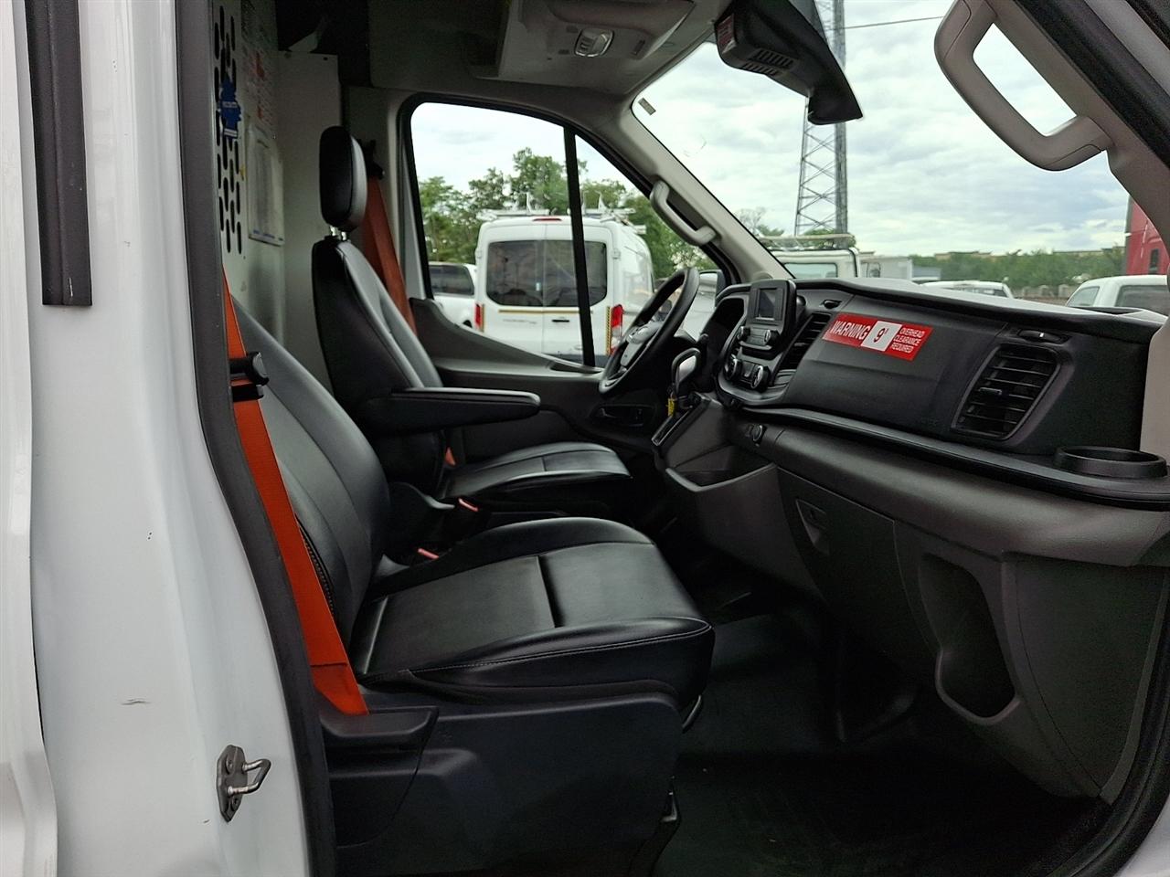 Ford Transit 150 Van Med. Roof w/Sliding Pass. 130-in. WB 2020