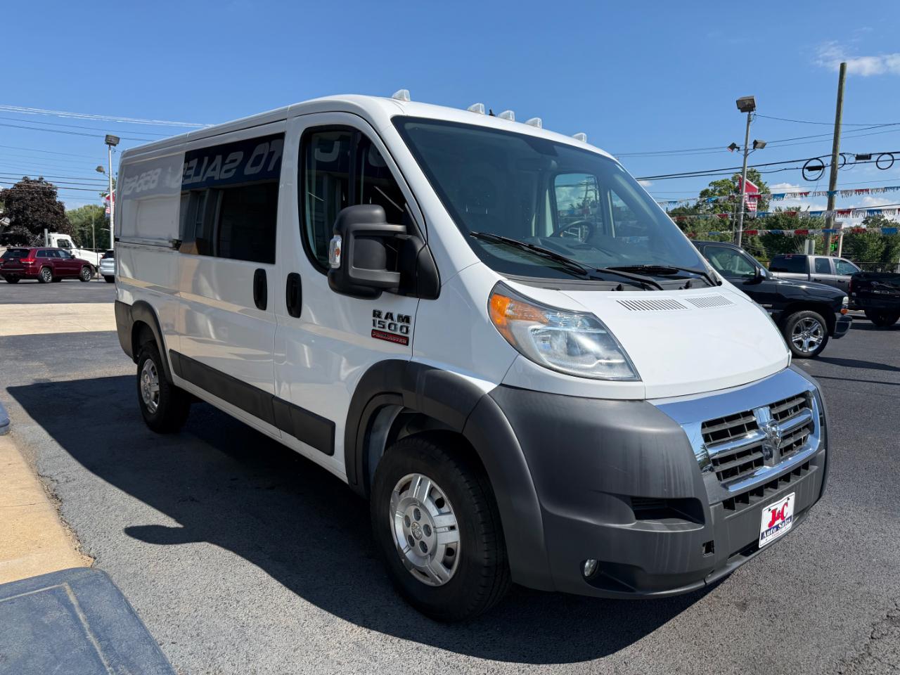 RAM Promaster 1500 Low Roof Tradesman 136-in. WB 2017