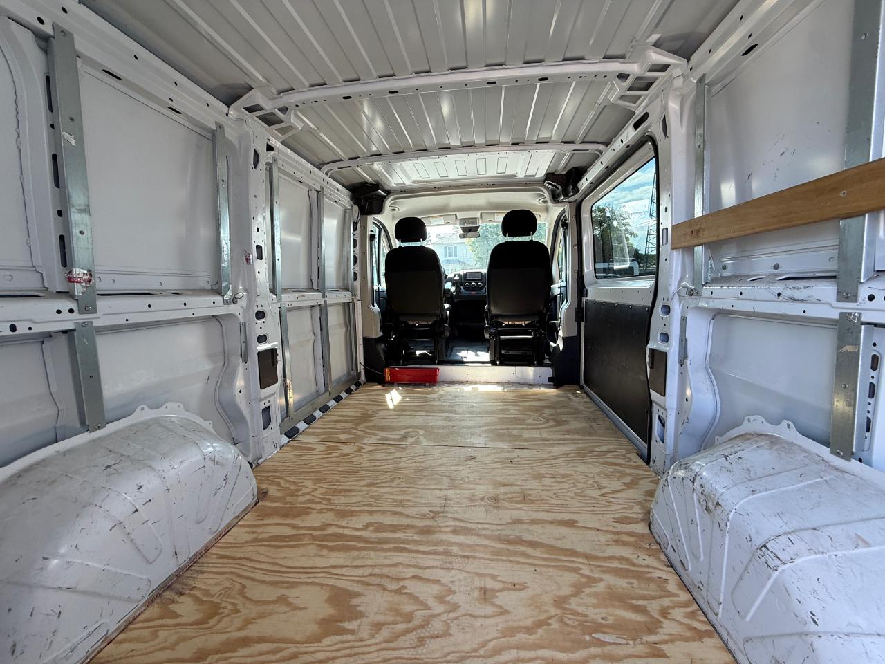 RAM Promaster 1500 Low Roof Tradesman 136-in. WB 2017