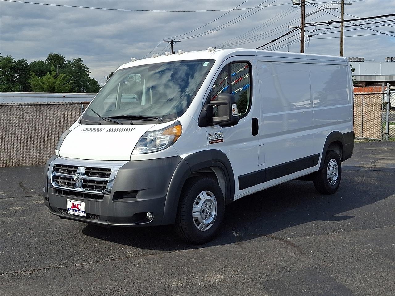 RAM Promaster 1500 Low Roof Tradesman 136-in. WB 2017