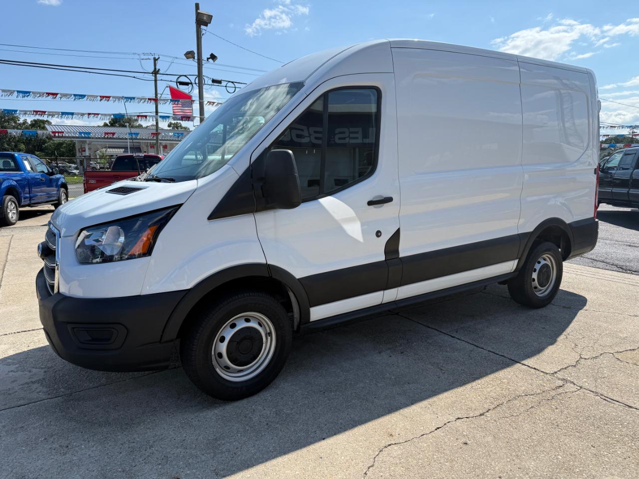 2020 Ford Transit 250 Van Med. Roof w/Sliding Pass. 130-in. WB