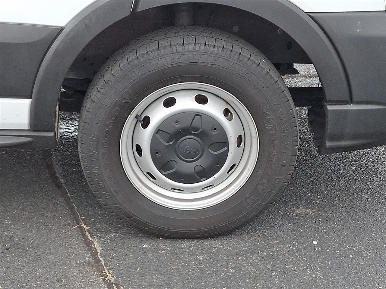 Ford Transit 250 Van Med. Roof w/Sliding Pass. 130-in. WB 2020
