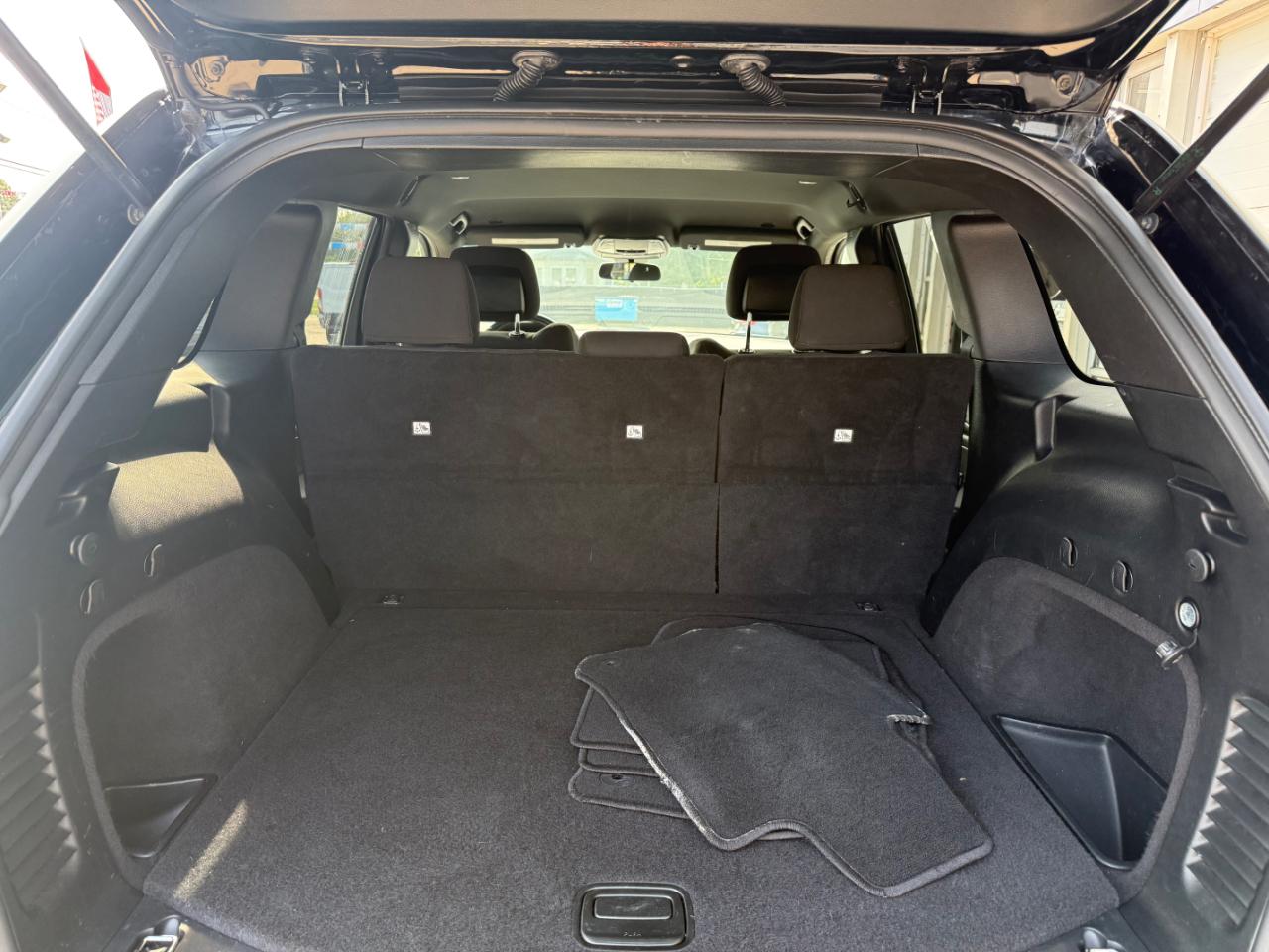 Jeep Grand Cherokee Laredo 4WD 2020