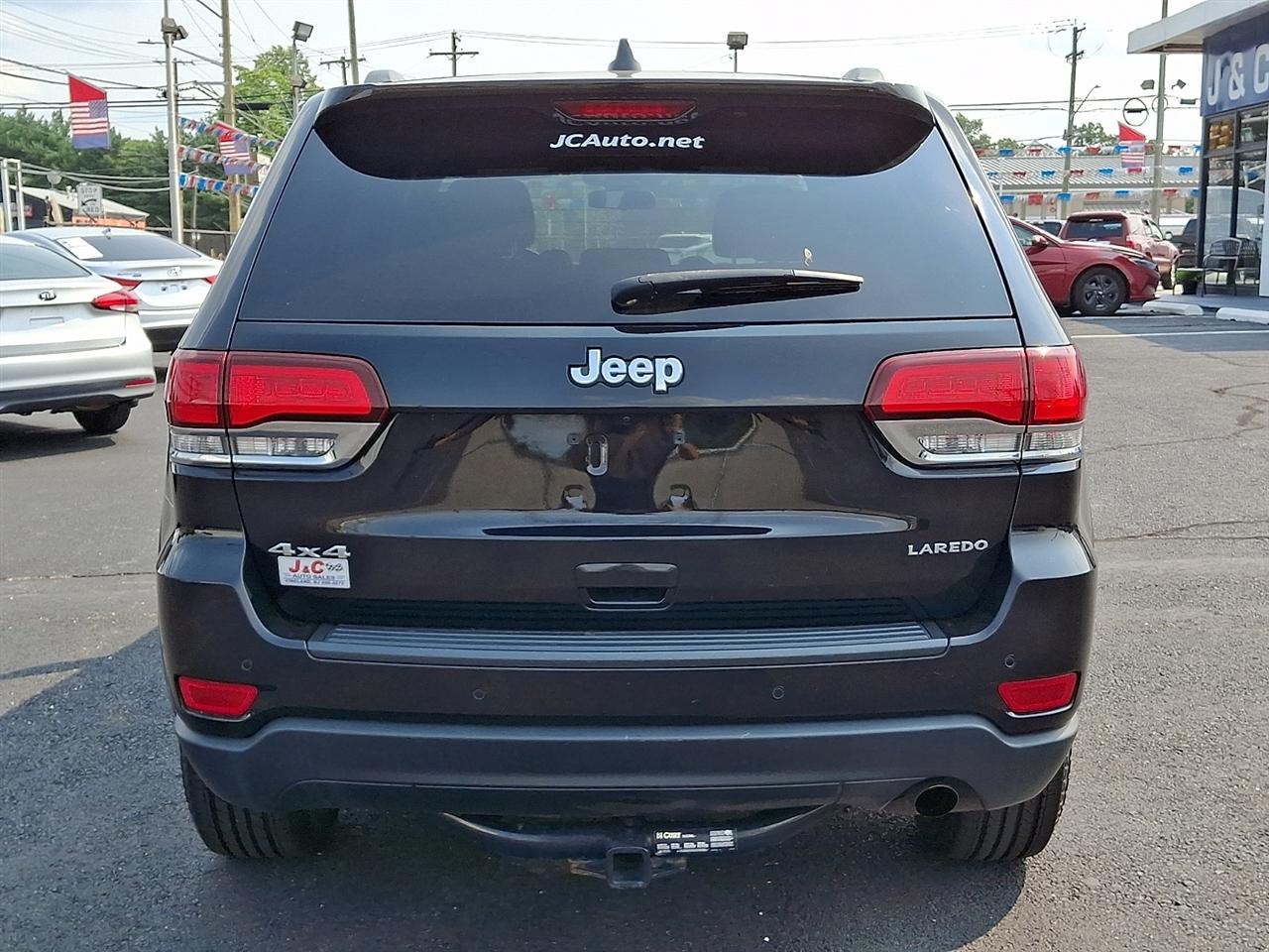 Jeep Grand Cherokee Laredo 4WD 2020
